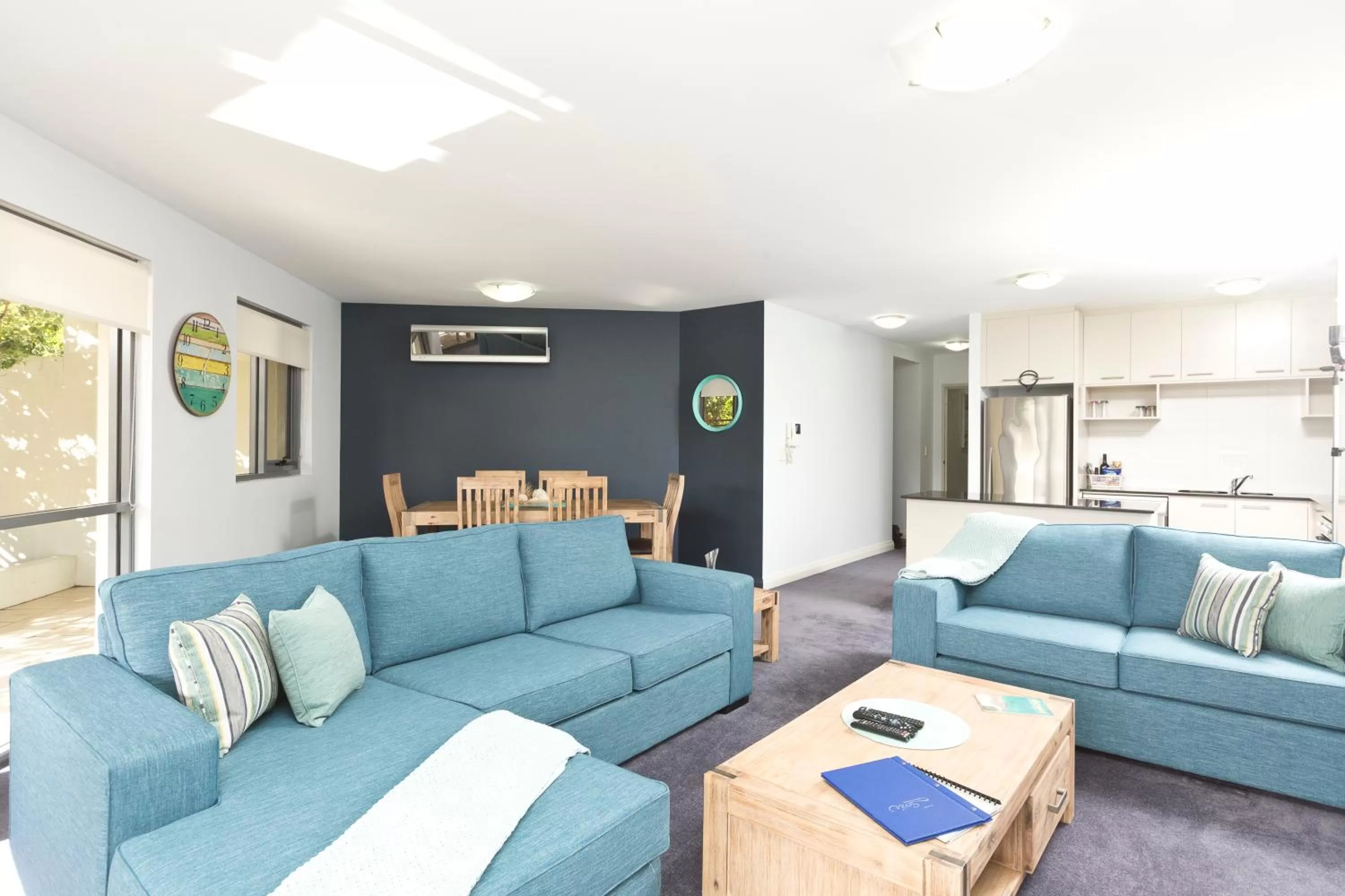 TV and multimedia in Sevan Apartments Forster