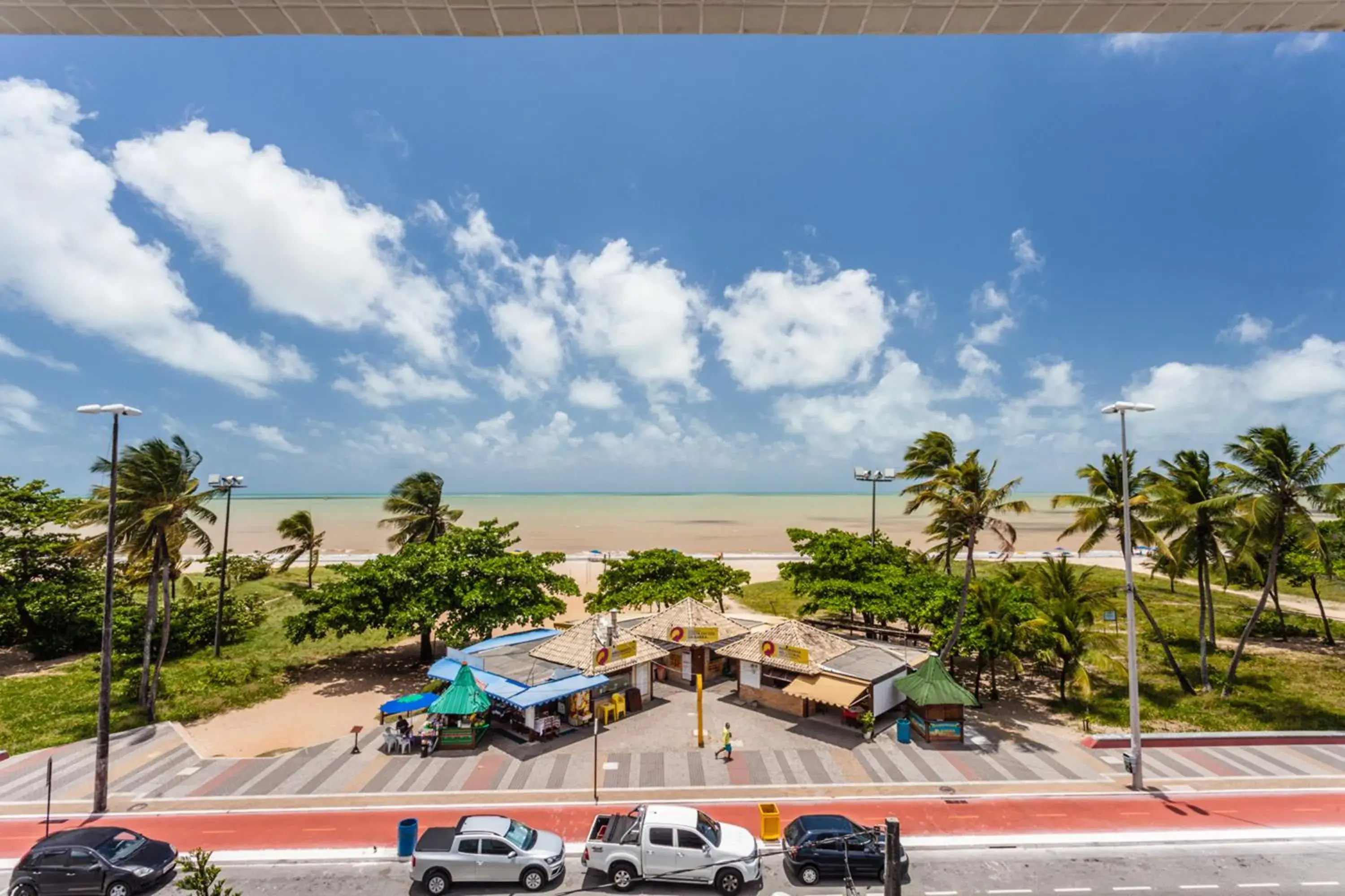 Street view, Pool View in João Pessoa Hplus Beach