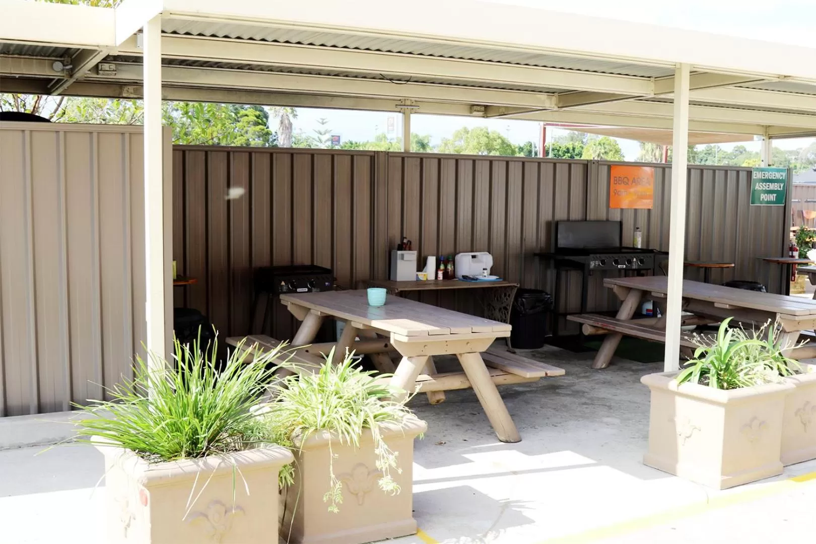 BBQ facilities in Arena Hotel (formerly Sleep Express Motel)