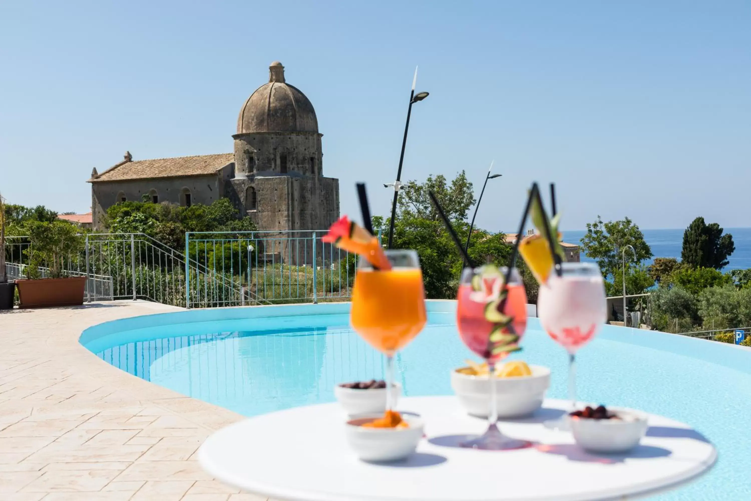 Swimming Pool in Sentido Michelizia Tropea Resort