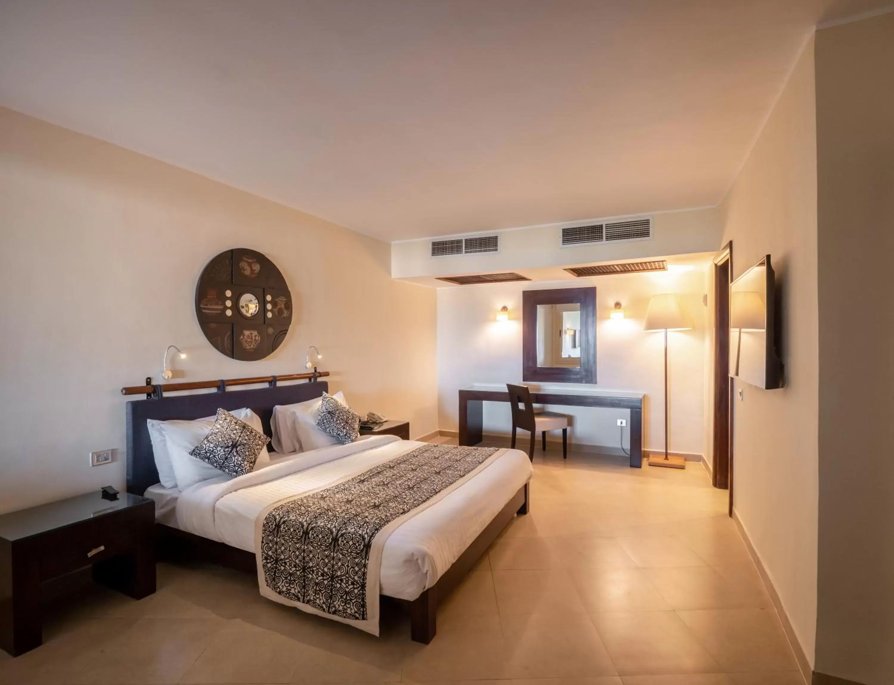 Bedroom, Bed in Fort Arabesque Resort, Spa & Villas