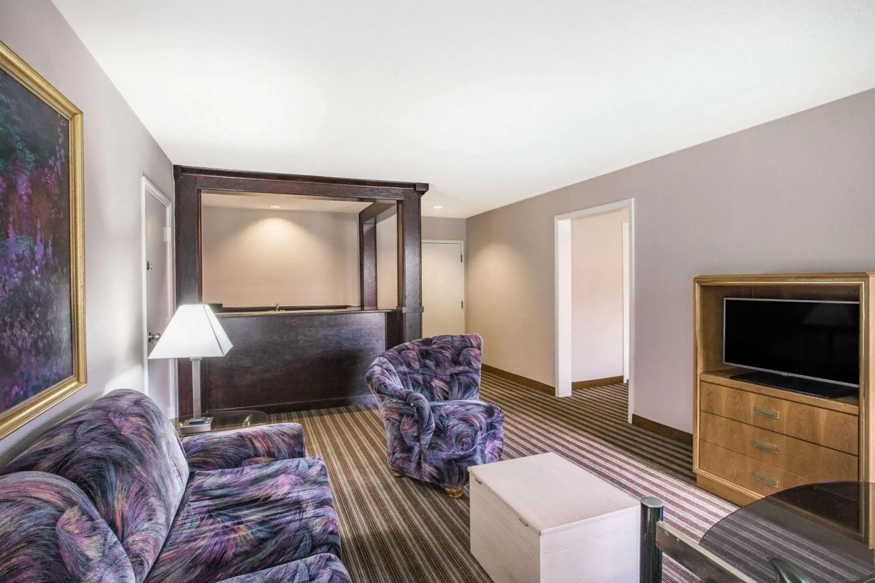 TV and multimedia, Bed in Super 8 by Wyndham Oxford