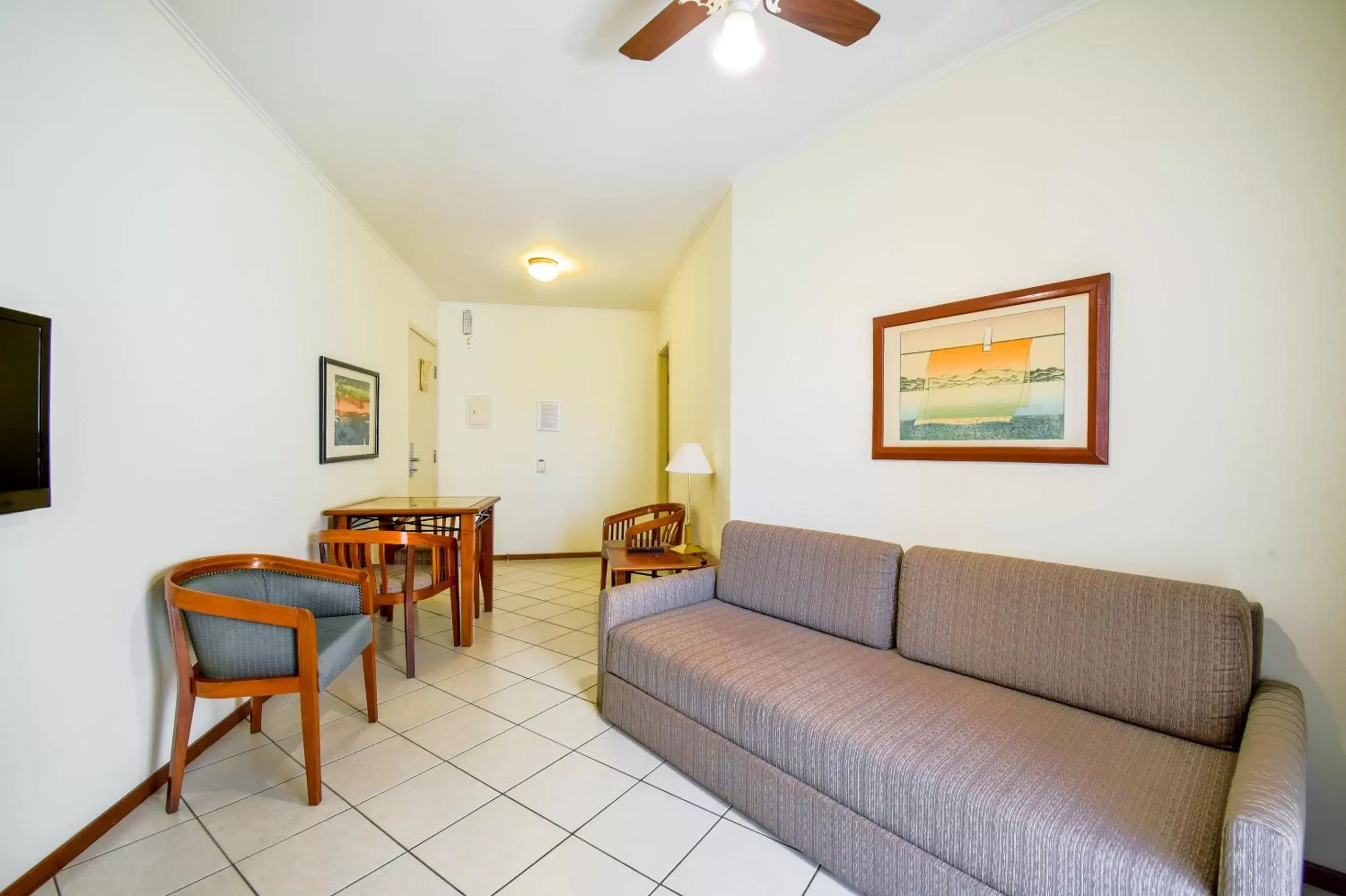 Living room, Seating Area in Capital O Park Tower, Campinas