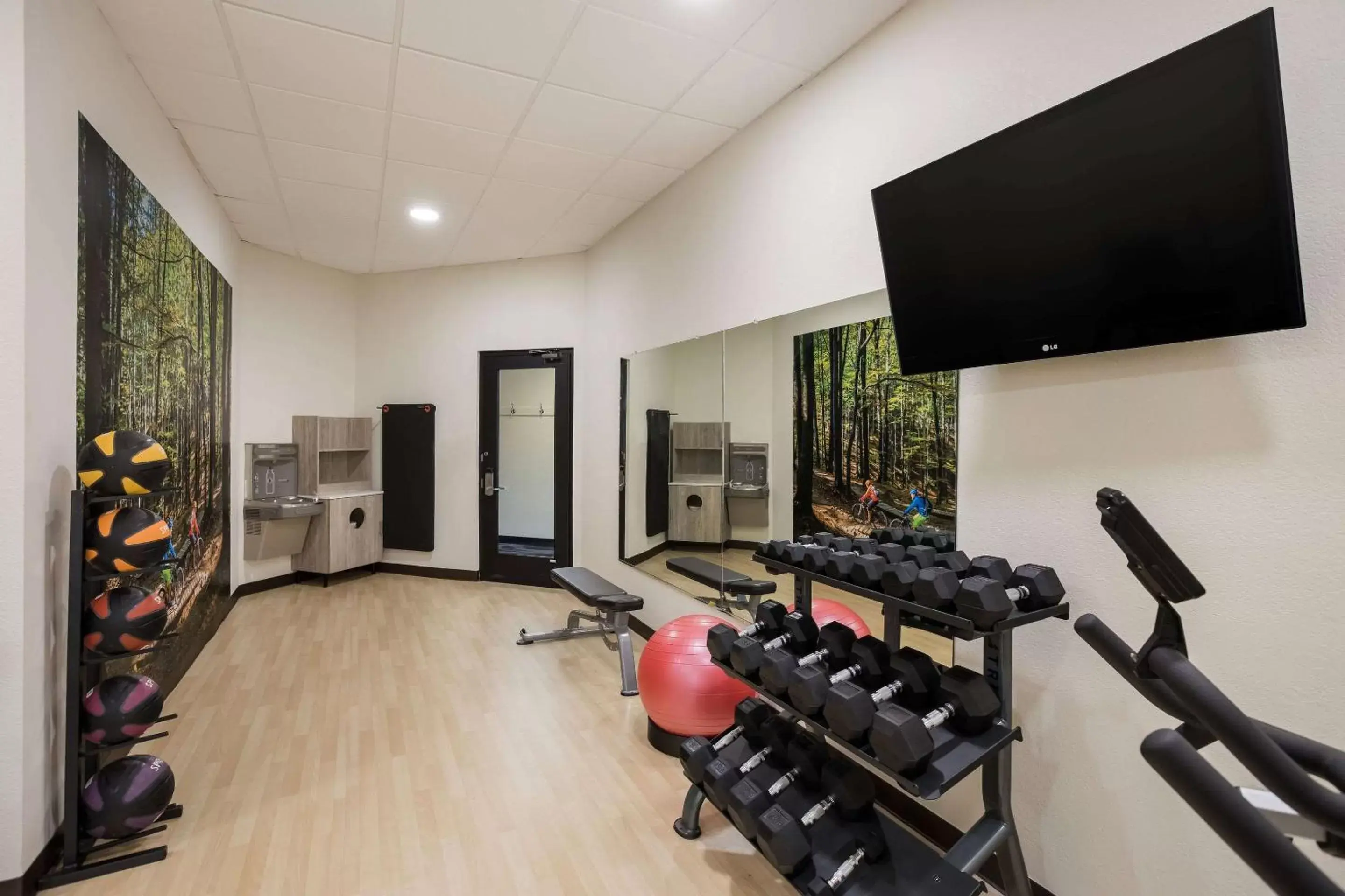 Fitness centre/facilities, Fitness Center/Facilities in Clarion Pointe Sylva near Cherokee Area