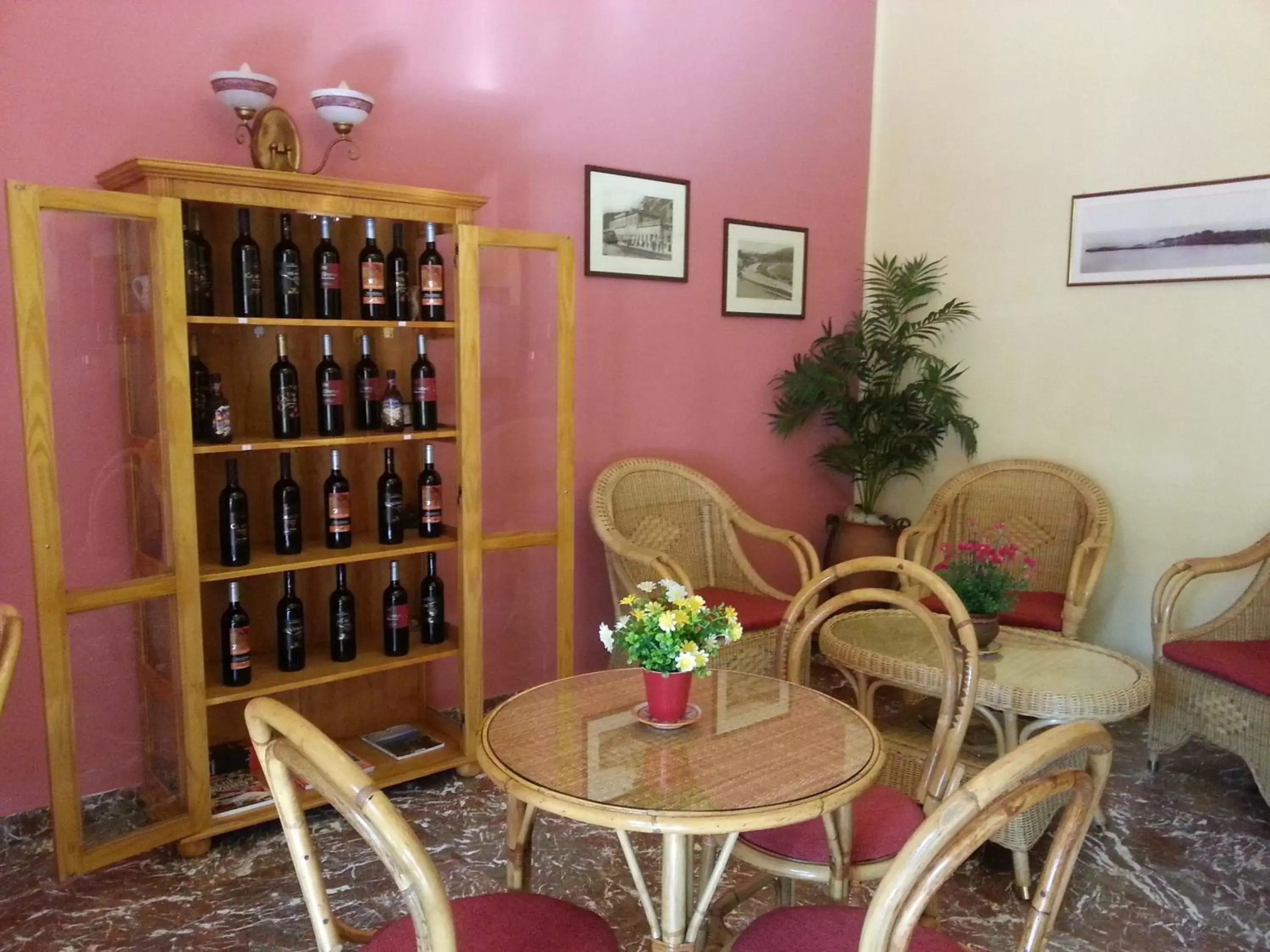 Lounge or bar, Lounge/Bar in Hotel Pensione Cundari