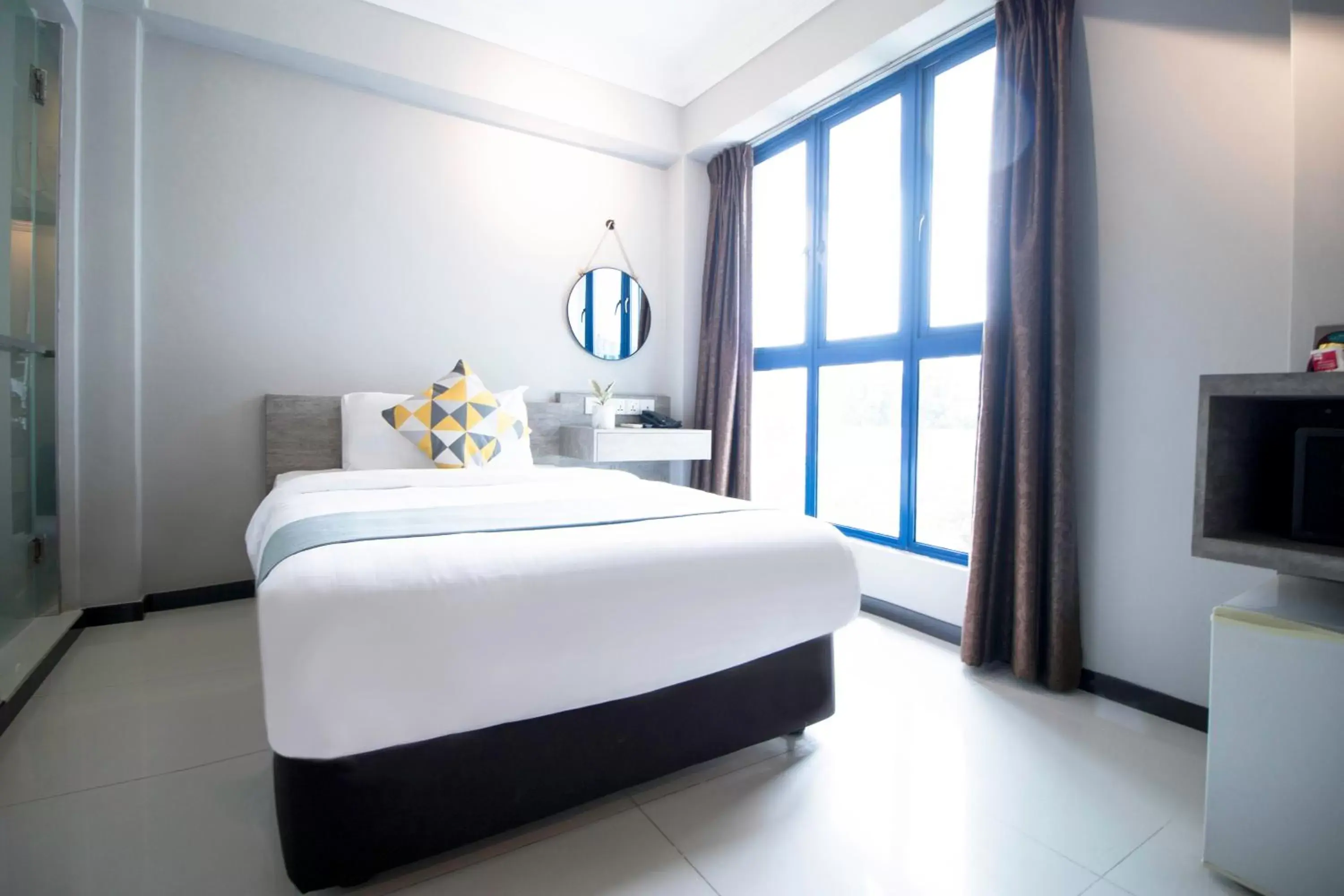 Bedroom, Bed in Harbour Ville Hotel