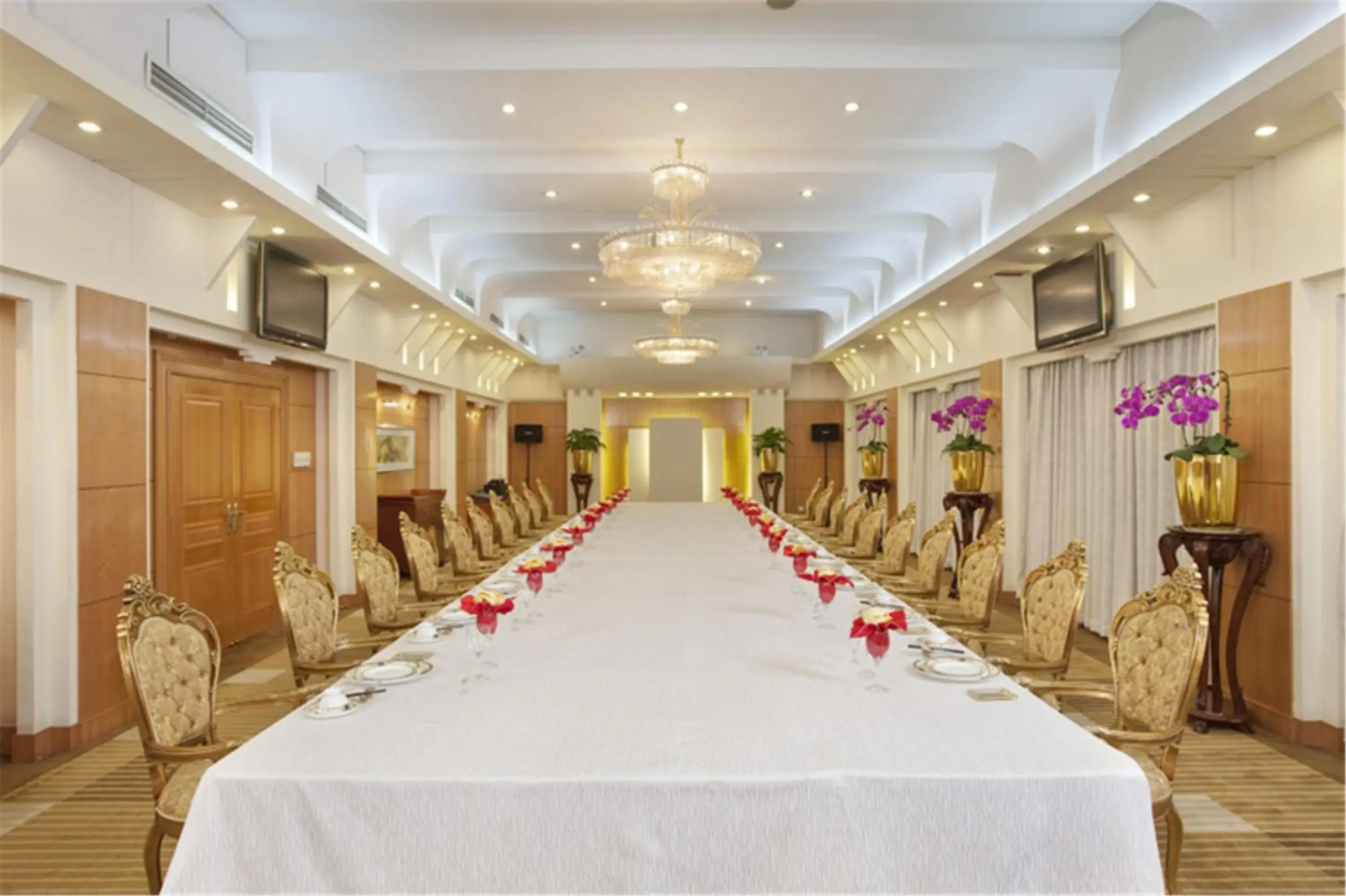 Banquet/Function facilities, Restaurant/Places to Eat in Holiday Inn Zhengzhou Zhongzhou, an IHG Hotel