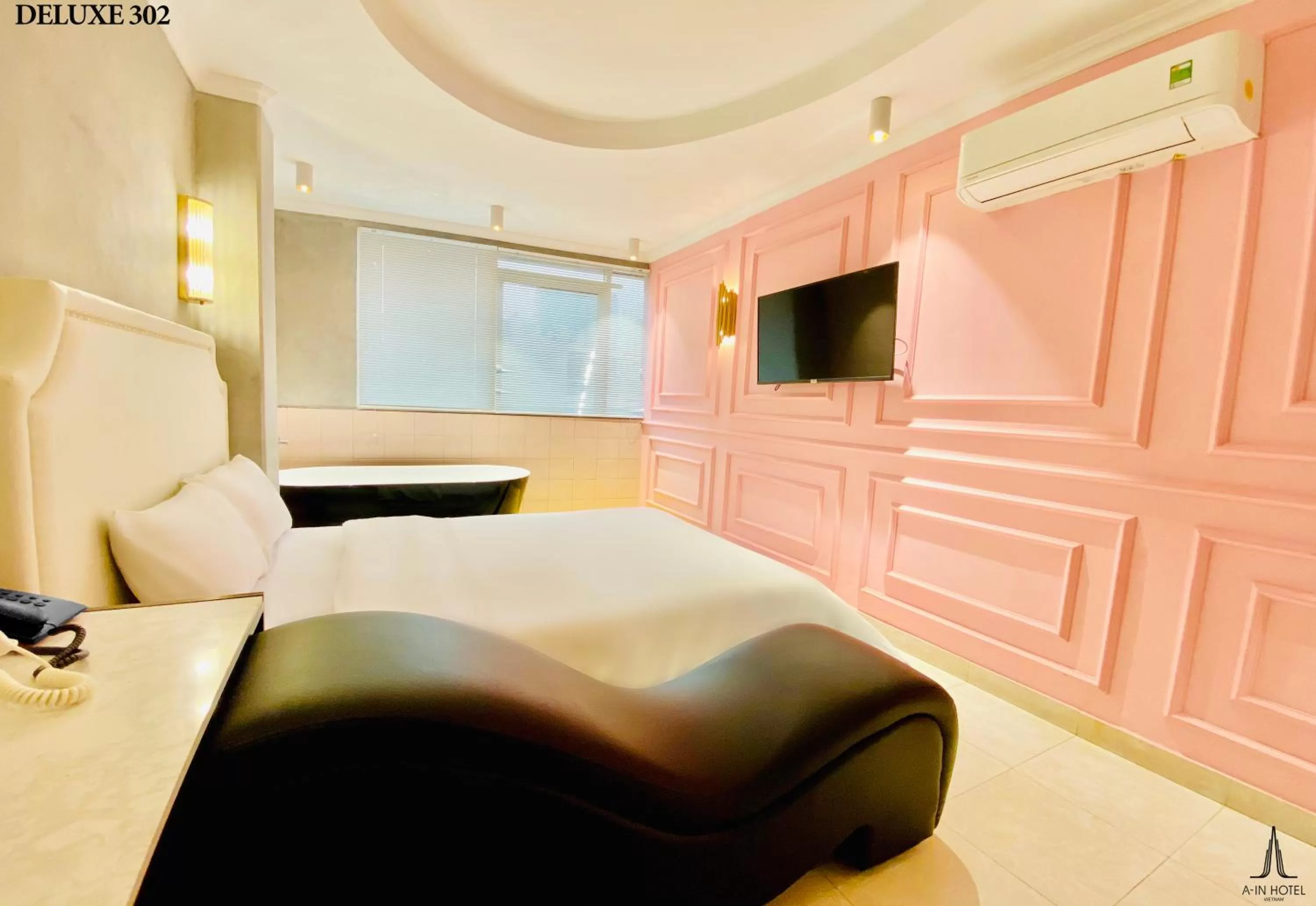 Bedroom in A In Hotel Del Luna