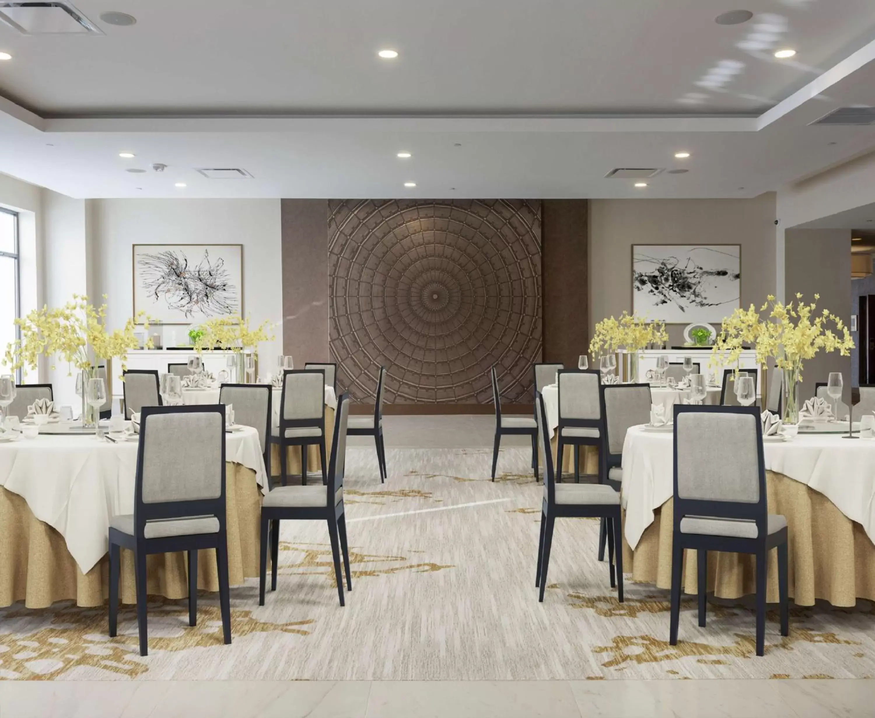 Meeting/conference room, Restaurant/Places to Eat in DoubleTree By Hilton Baltimore North Pikesville