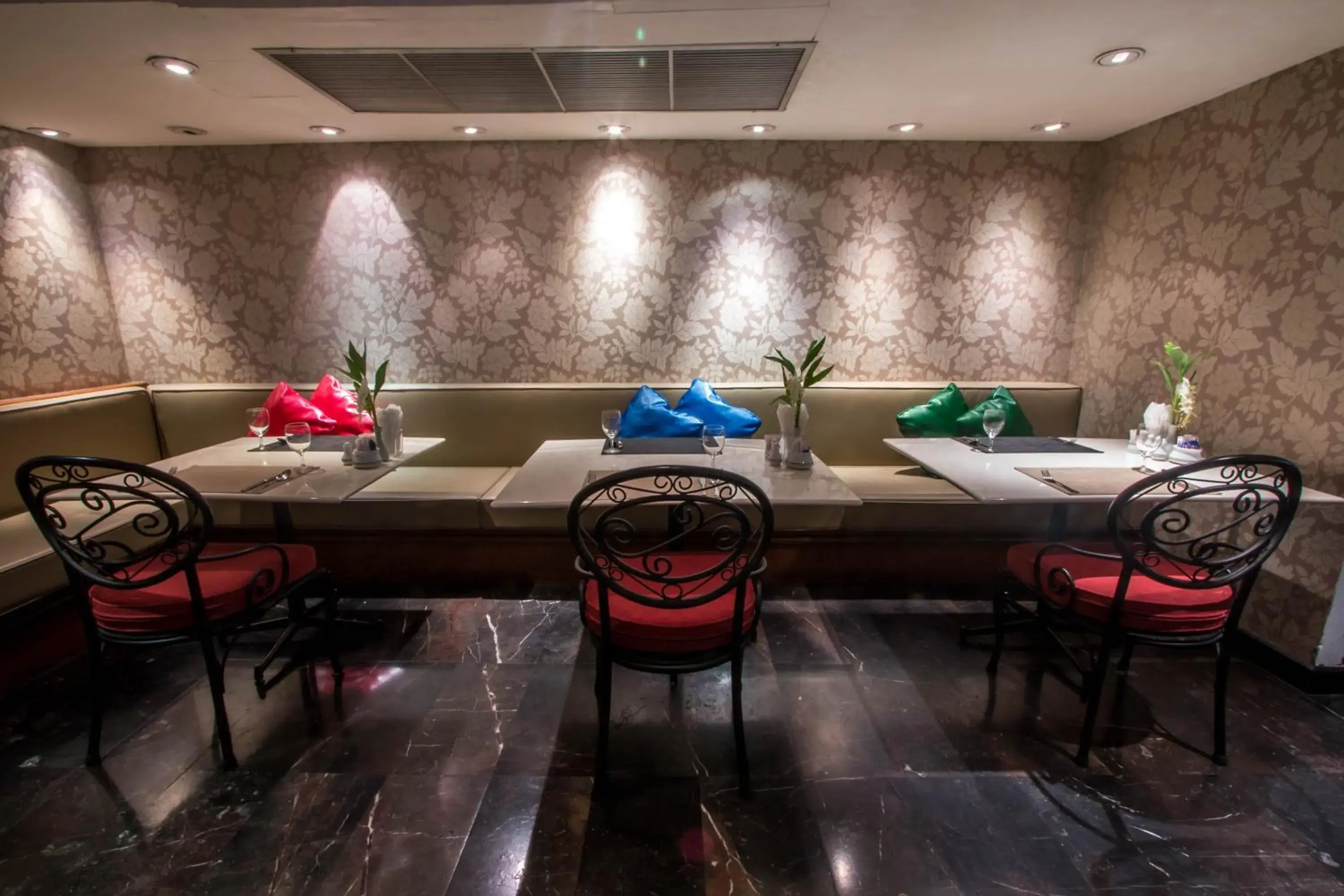 Breakfast in Tai Pan Hotel Breakfast in Tai Pan Hotel