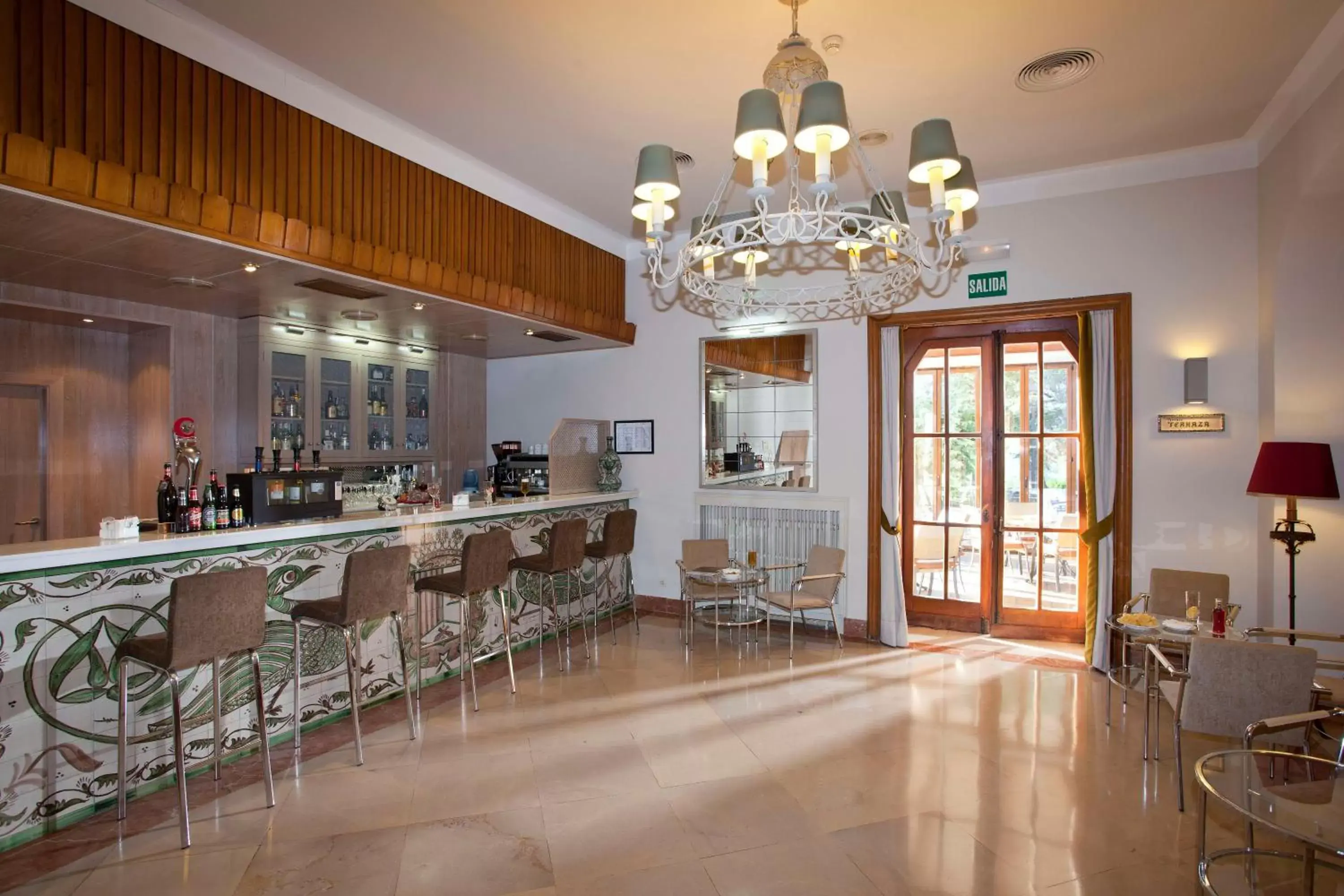 Lounge or bar in Parador de Teruel Lounge or bar in Parador de Teruel