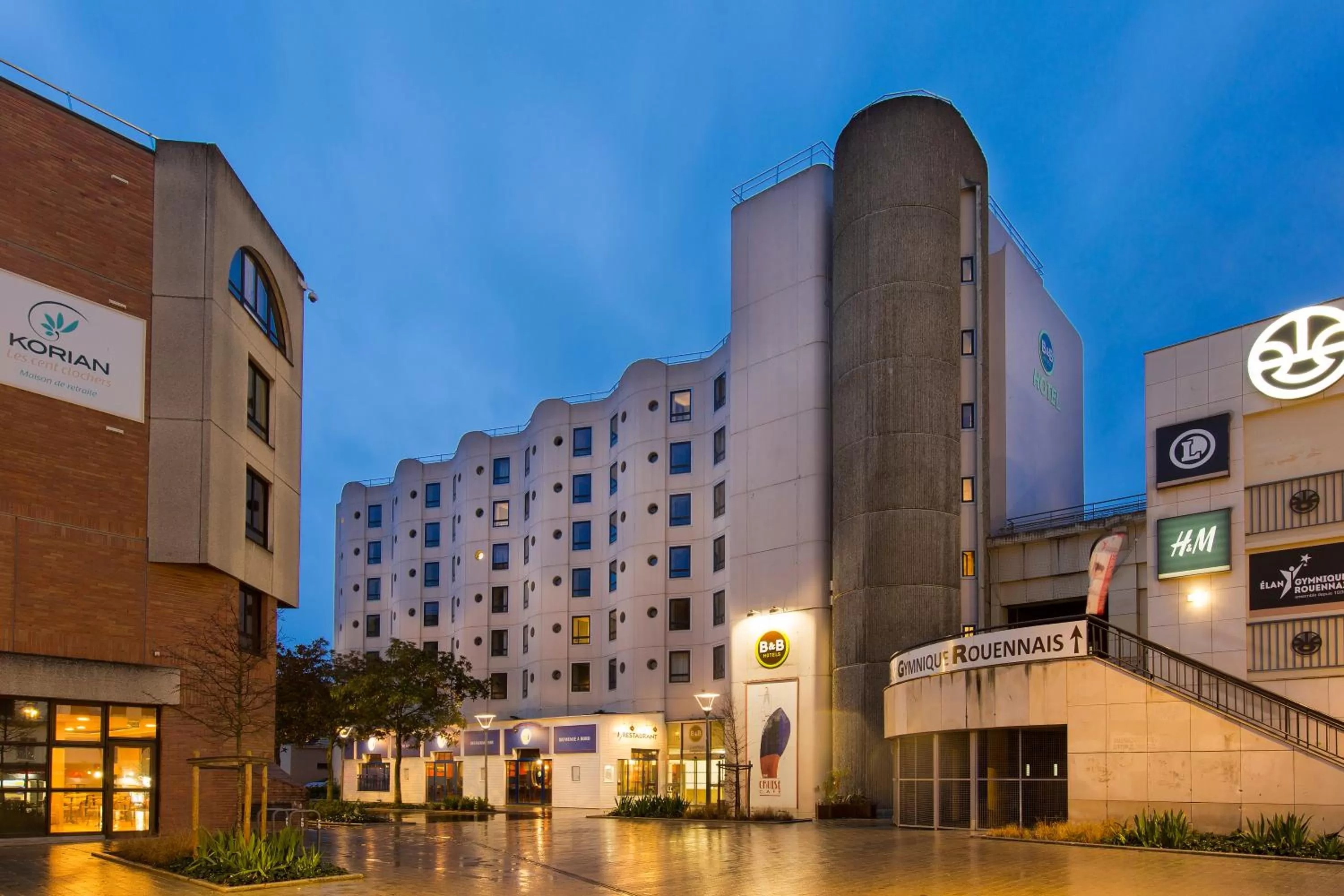 Property building in B&B HOTEL Rouen Centre