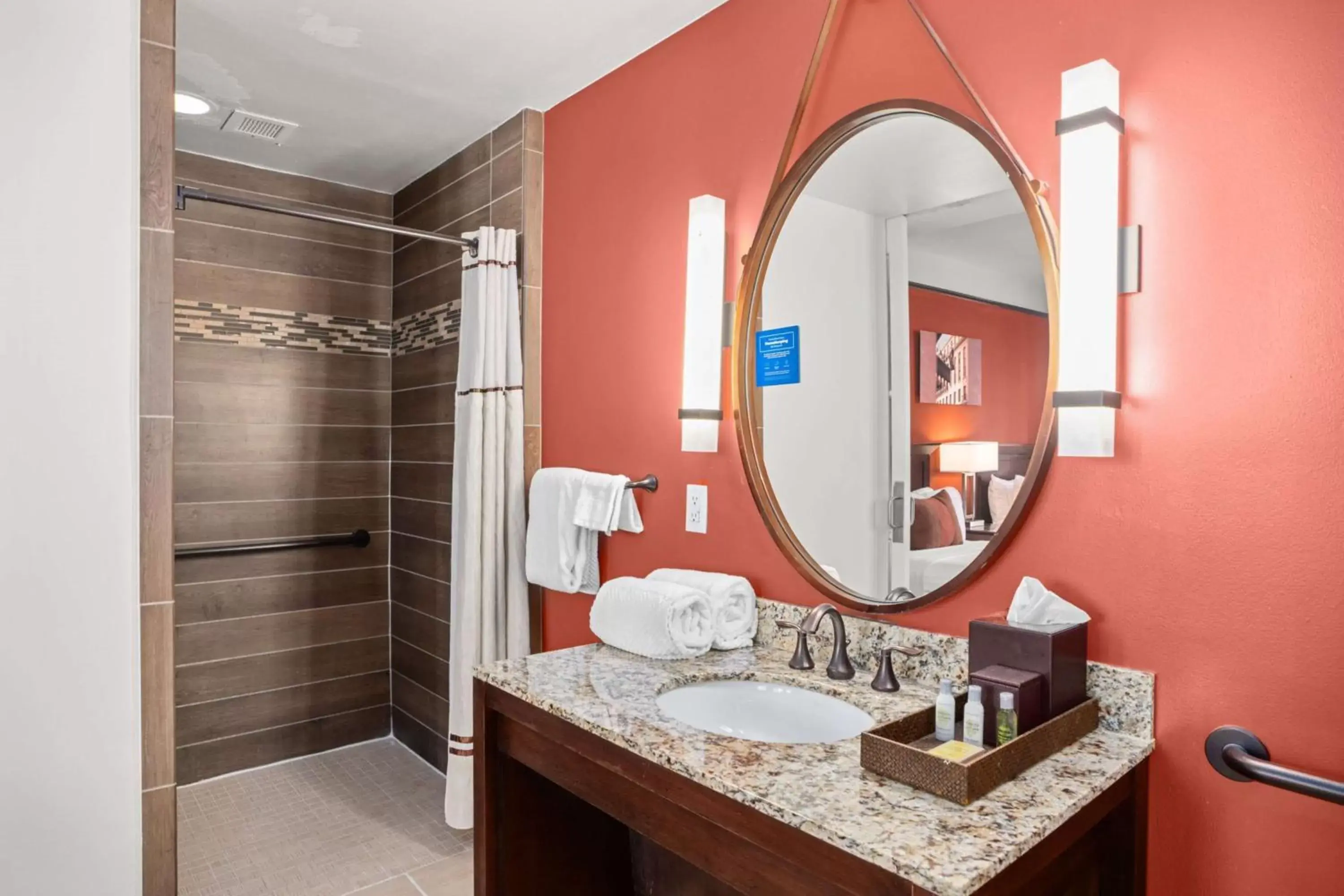 Bathroom in The Emily Morgan Hotel - A DoubleTree by Hilton