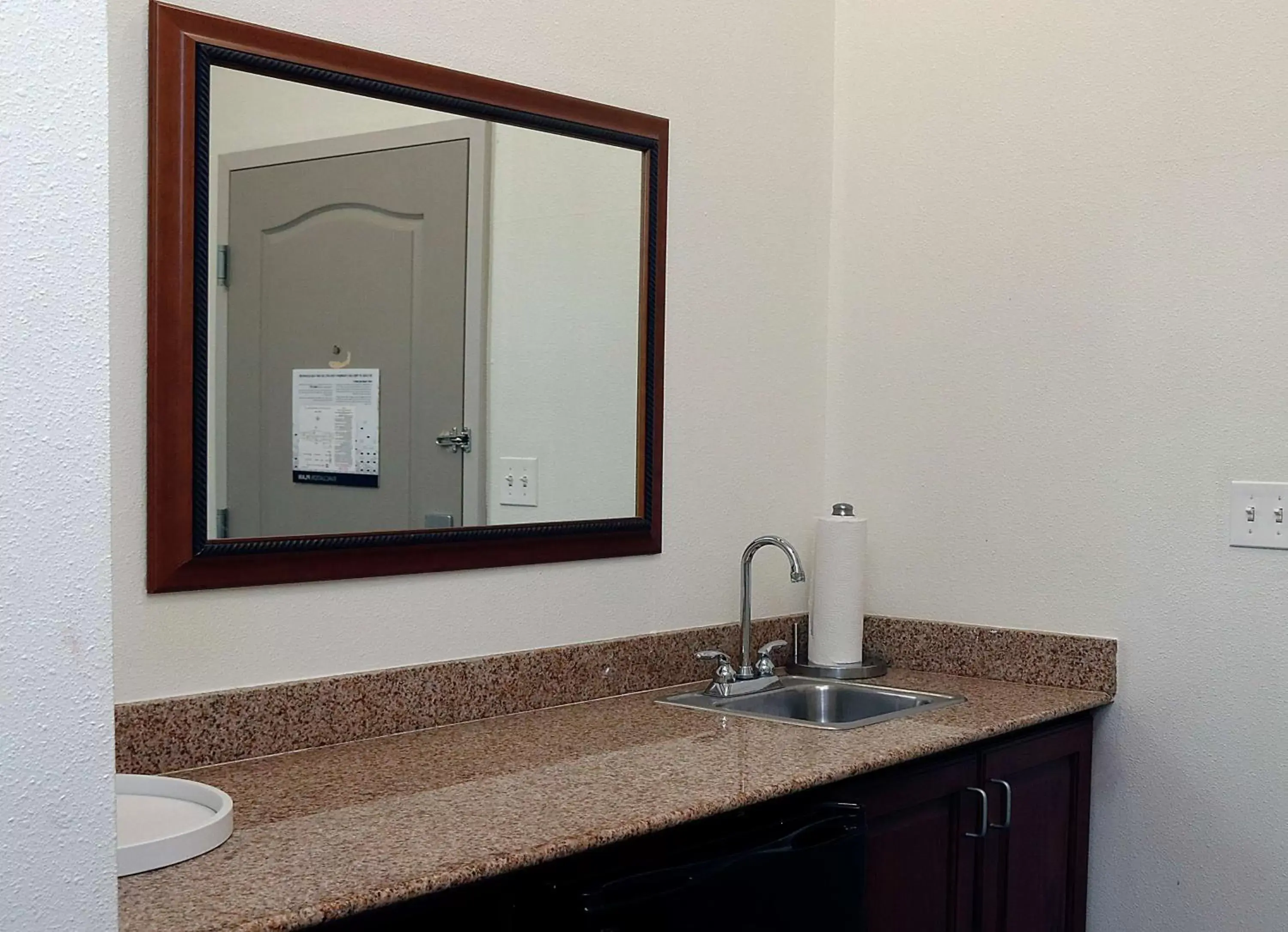 Photo of the whole room, Bathroom in Hampton Inn and Suites Stephenville