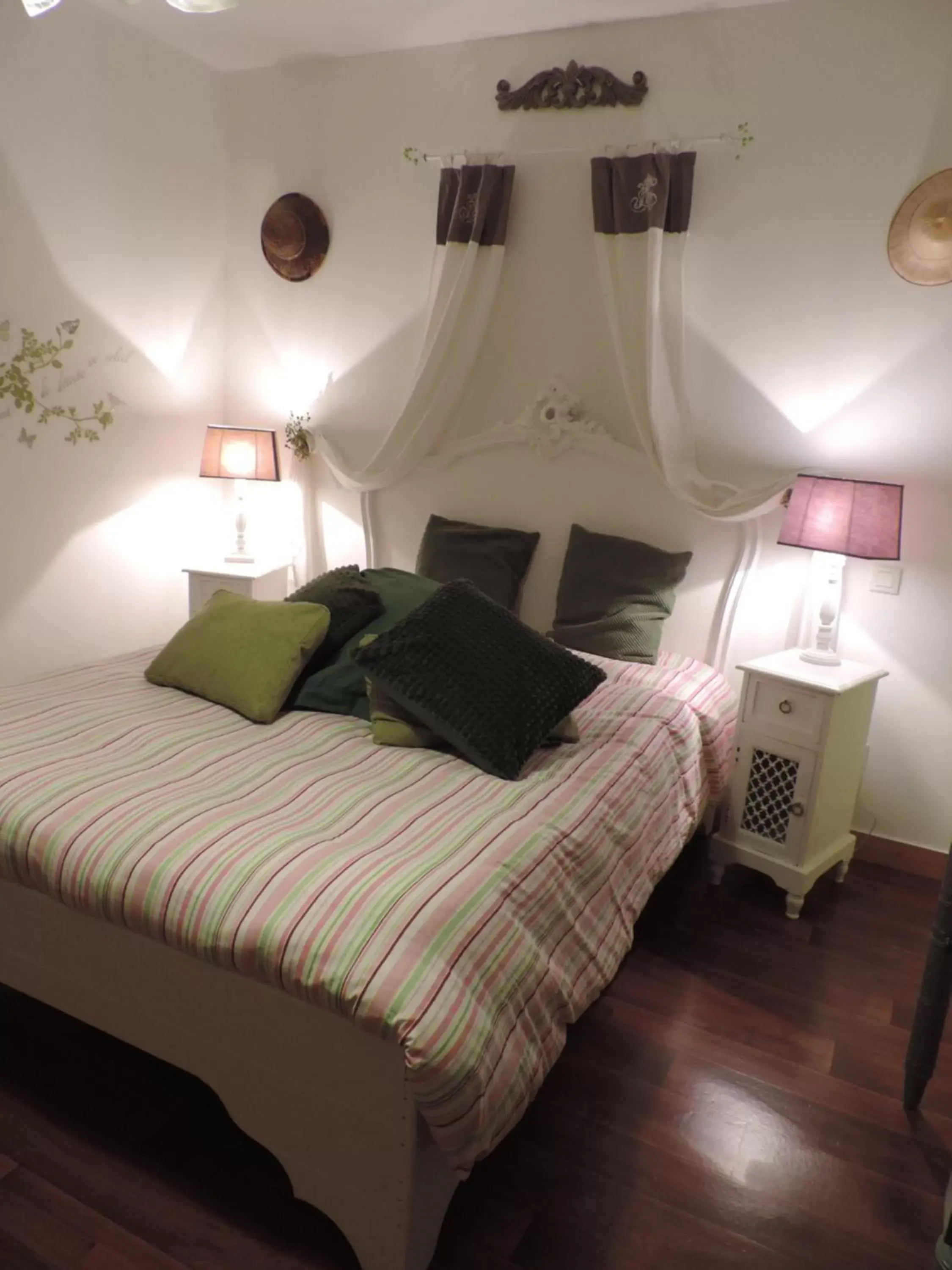 Photo of the whole room, Bed in Villa Des Hortensias