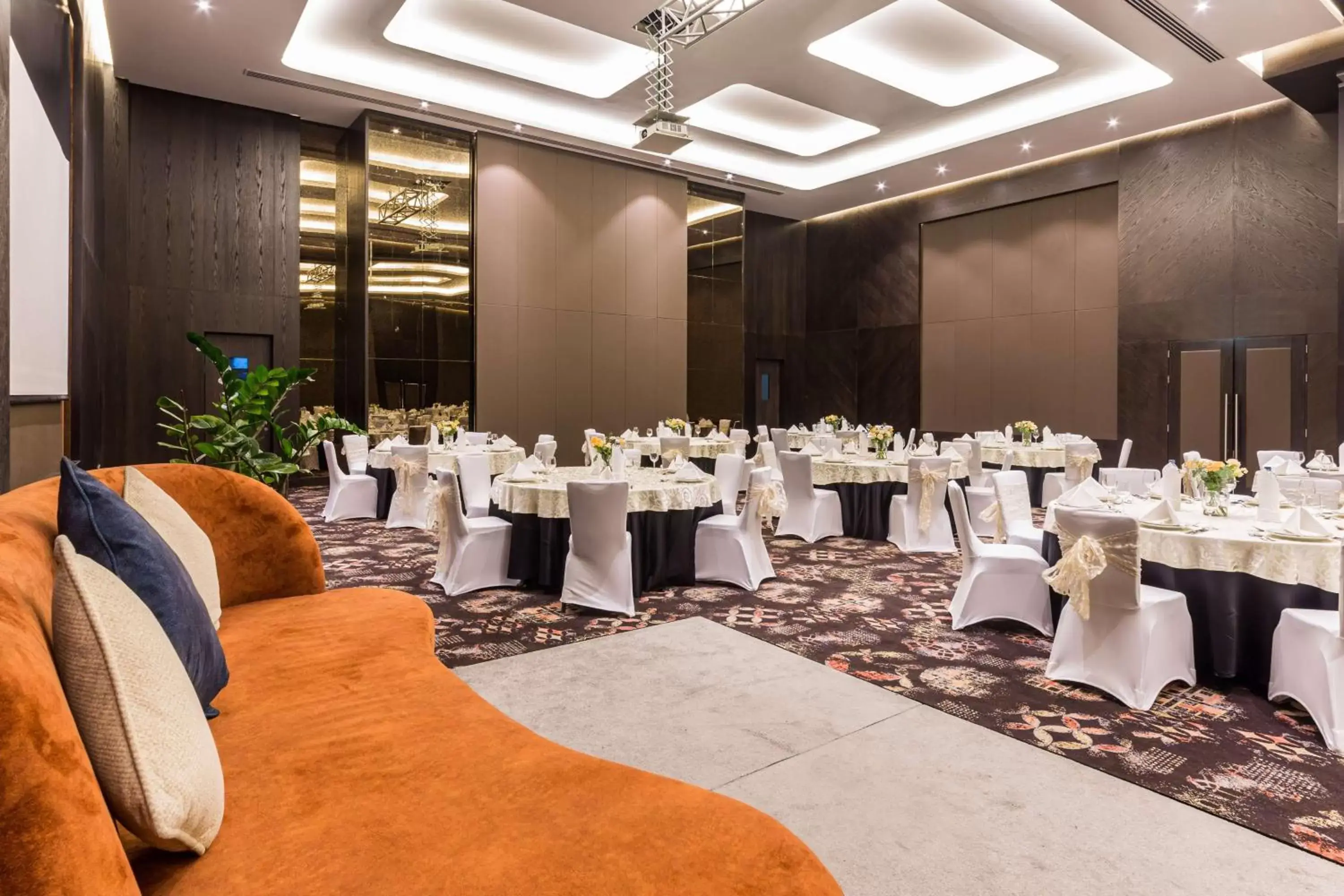 Business facilities, Banquet Facilities in Radisson Blu Hotel, Dubai Canal View
