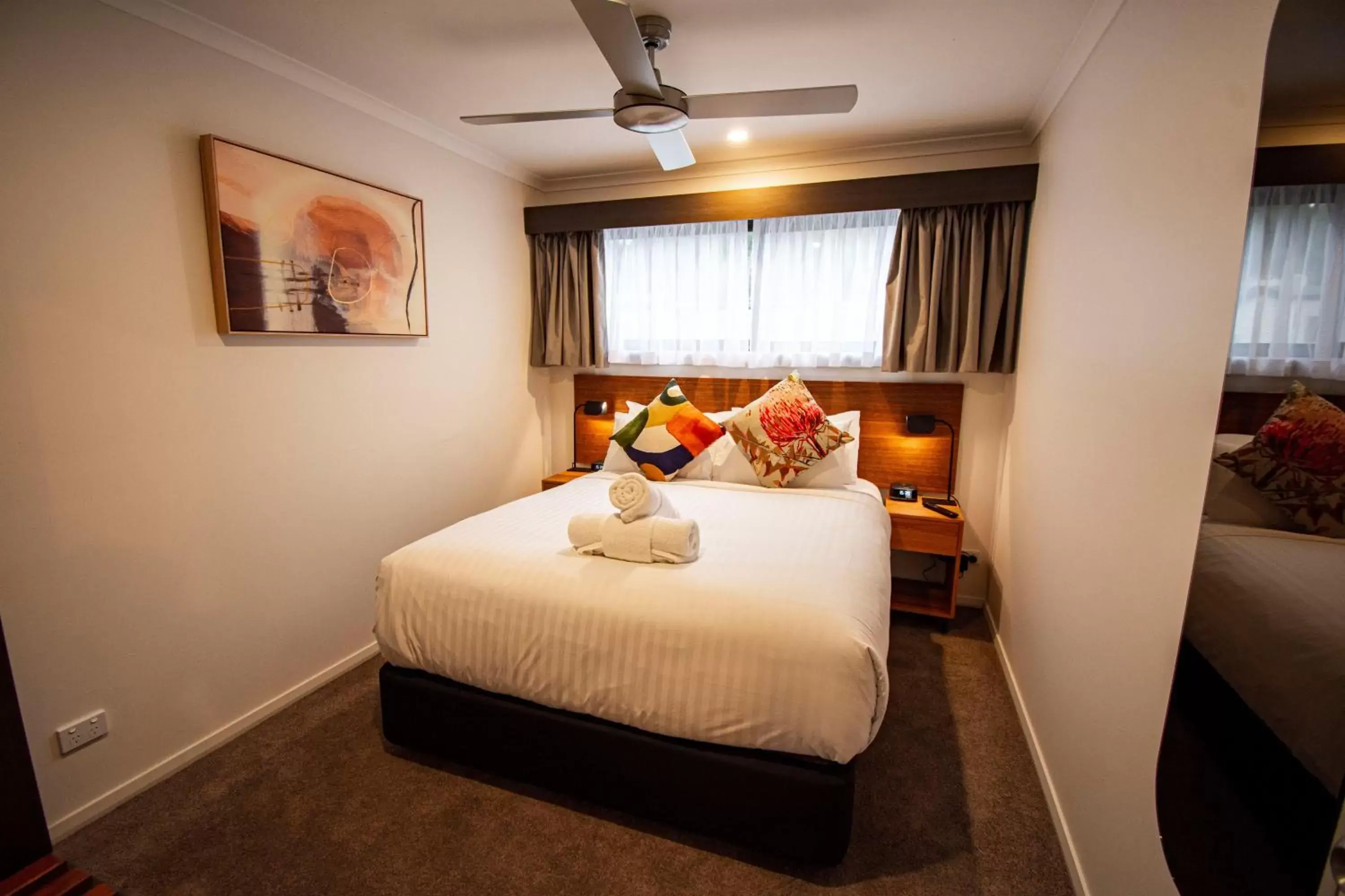 Bedroom, Bed in Alivio Tourist Park Canberra