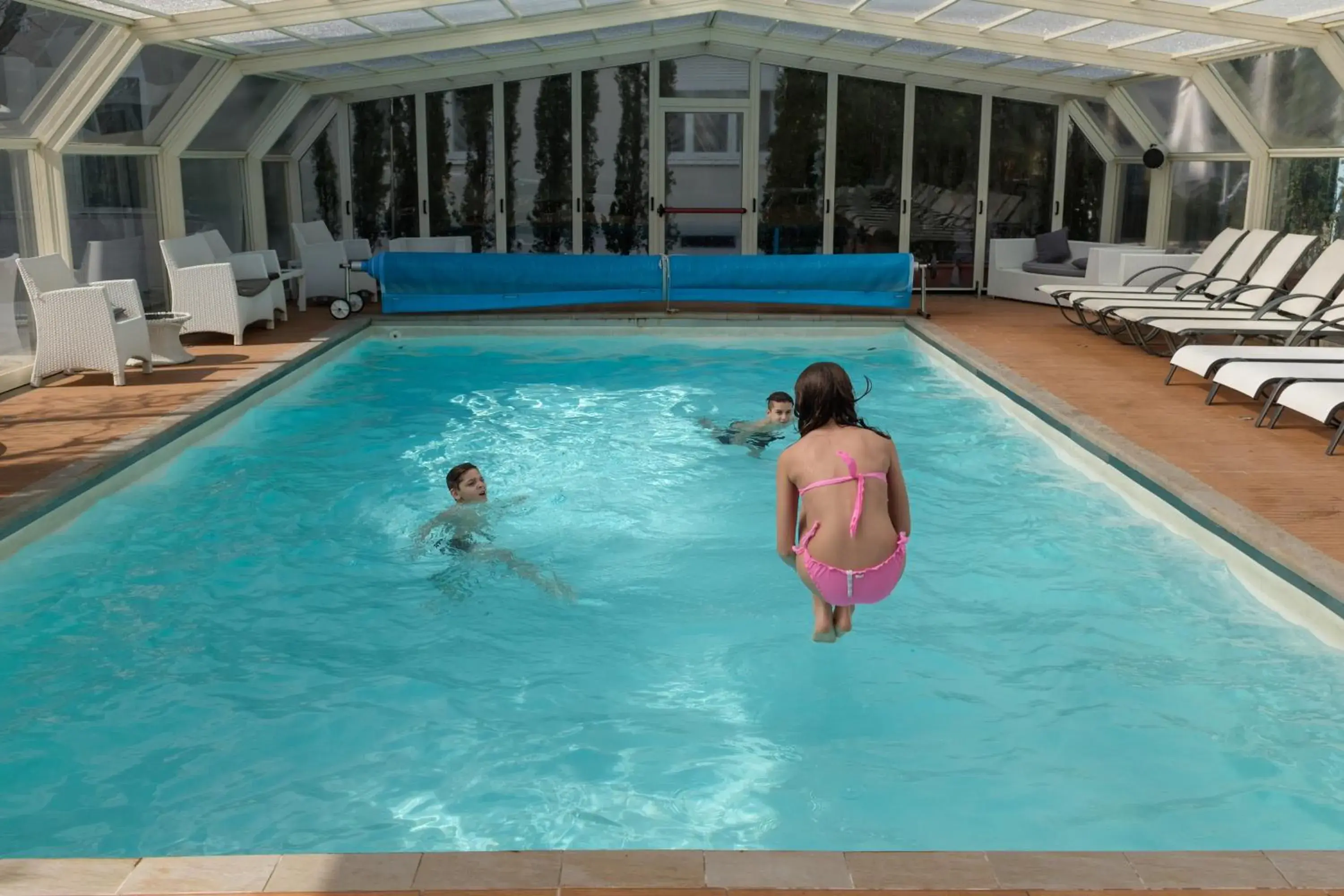 Swimming Pool in Hotel Manzoni Wellness&Spa