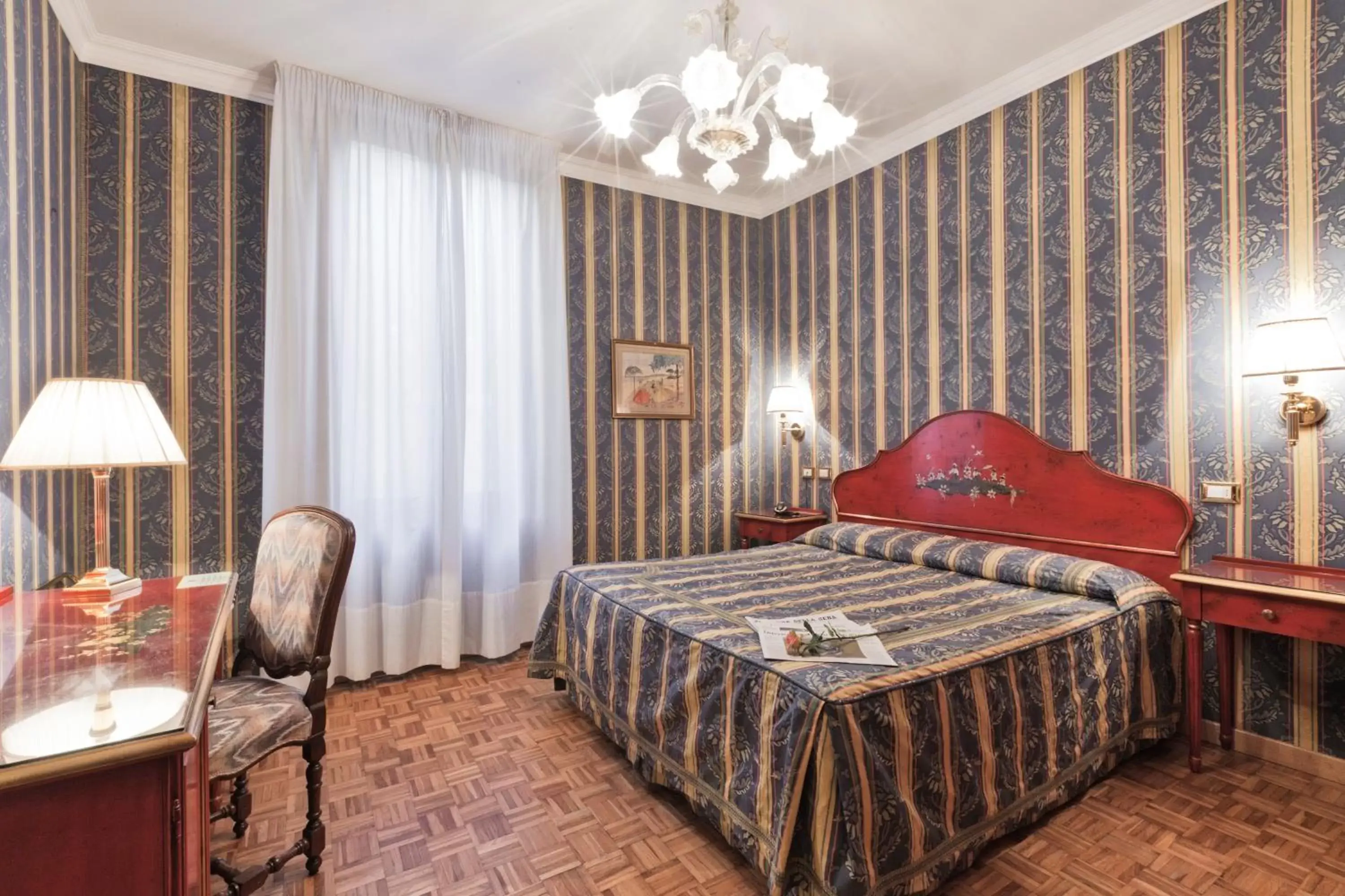 Bed in Palazzo Cendon Piano Antico