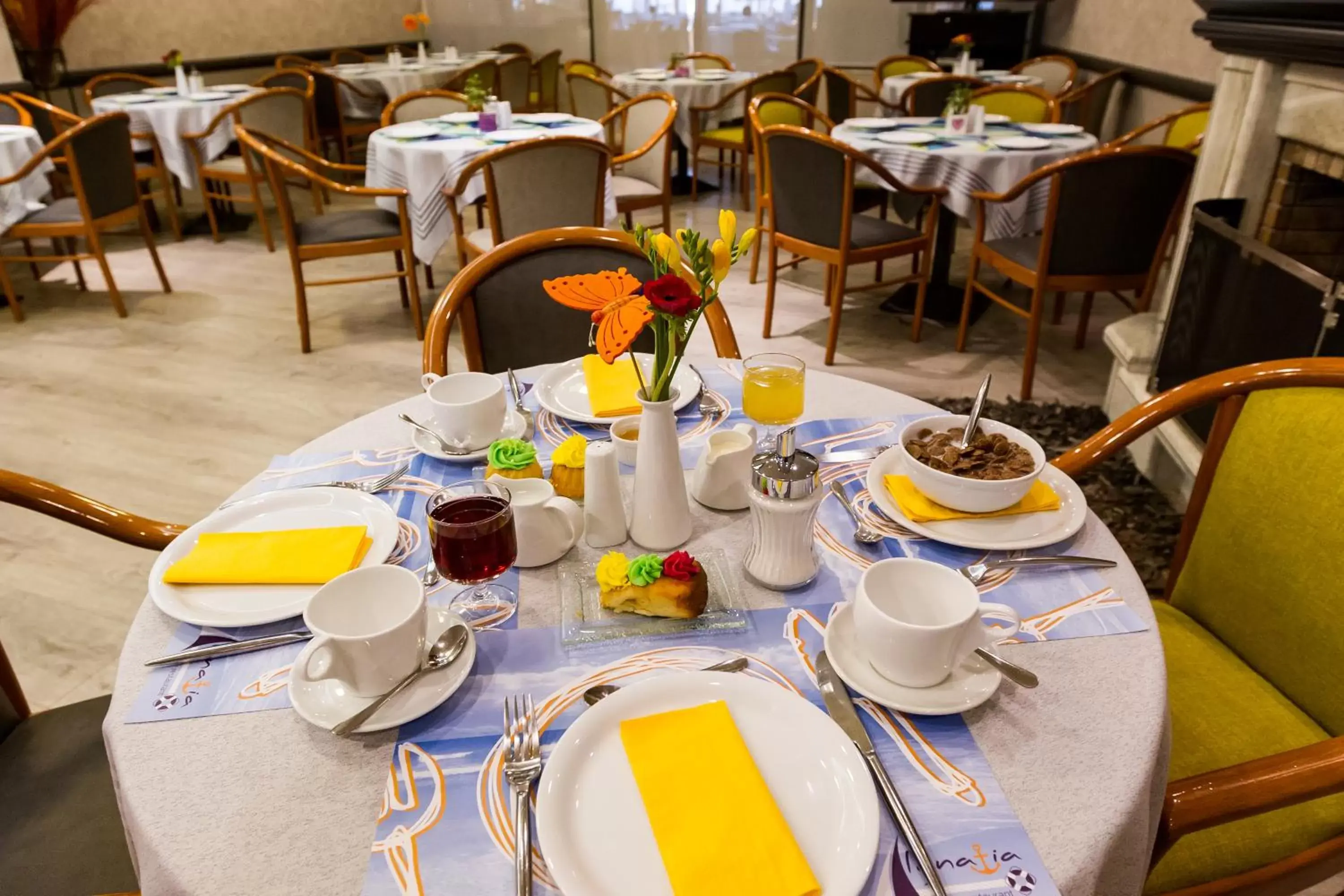 Continental breakfast, Restaurant/Places to Eat in Ignatia Hotel