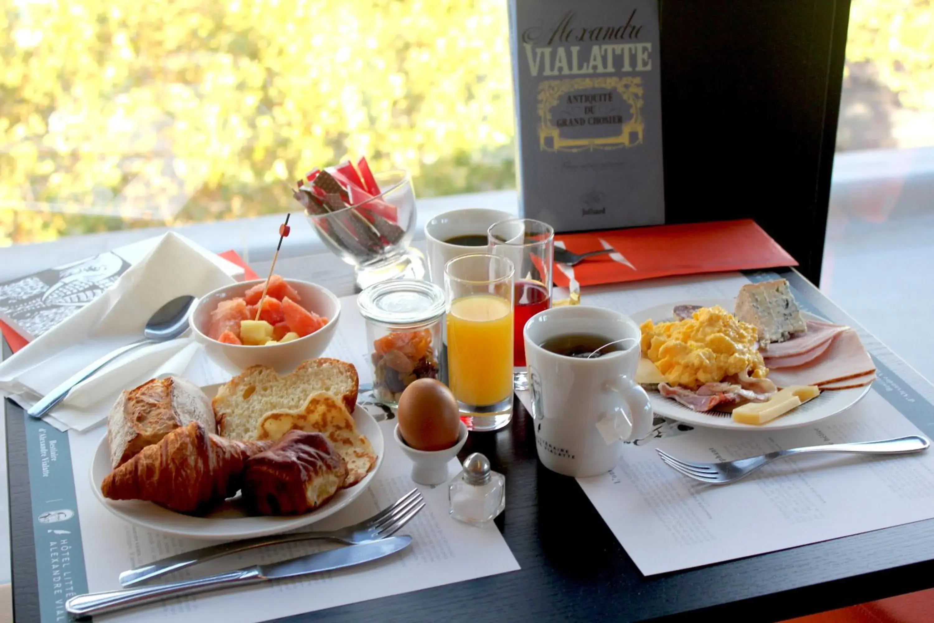 Breakfast in Best Western Plus Hotel Litteraire Alexandre Vialatte