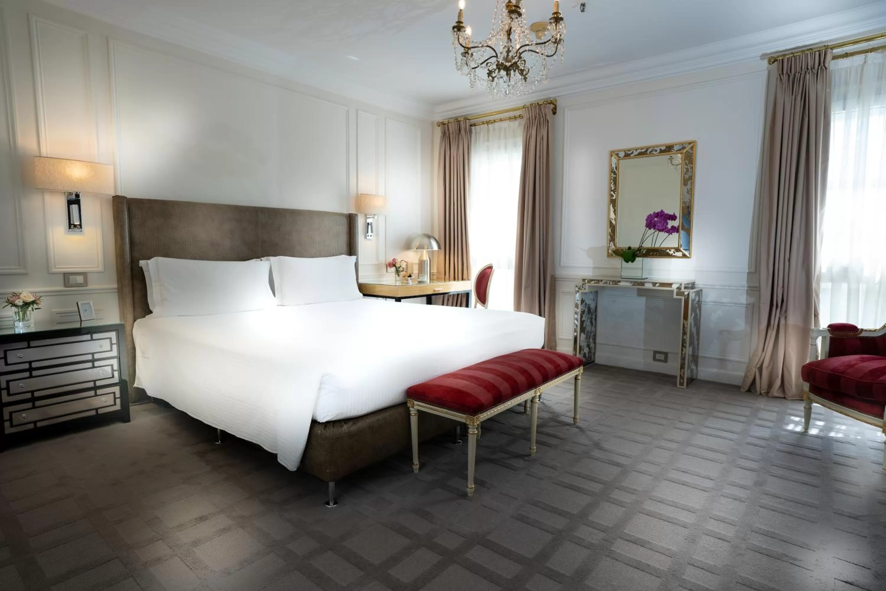 Photo of the whole room, Bed in Alvear Palace Hotel - Leading Hotels of the World