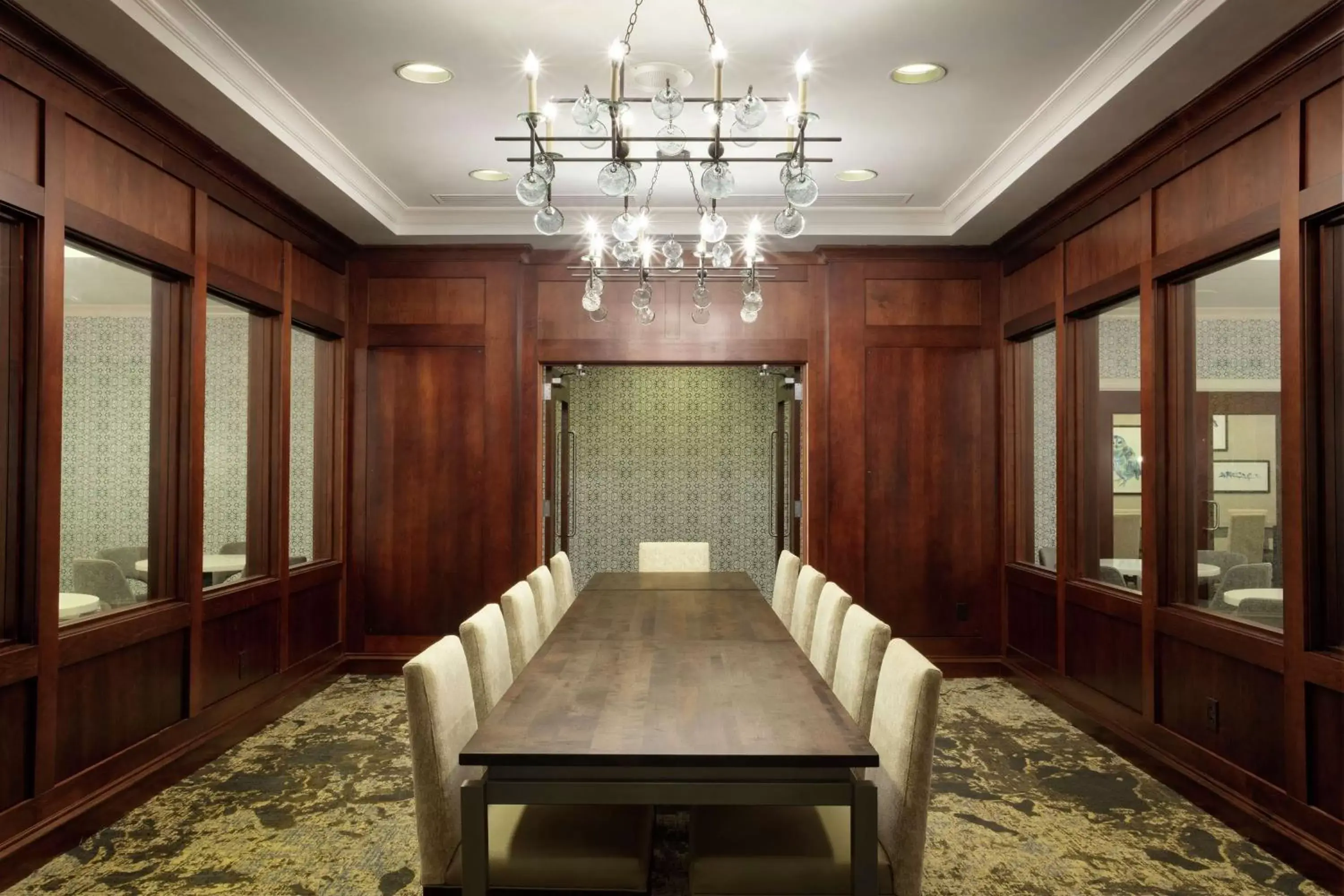 Dining area in DoubleTree by Hilton Hotel Columbia