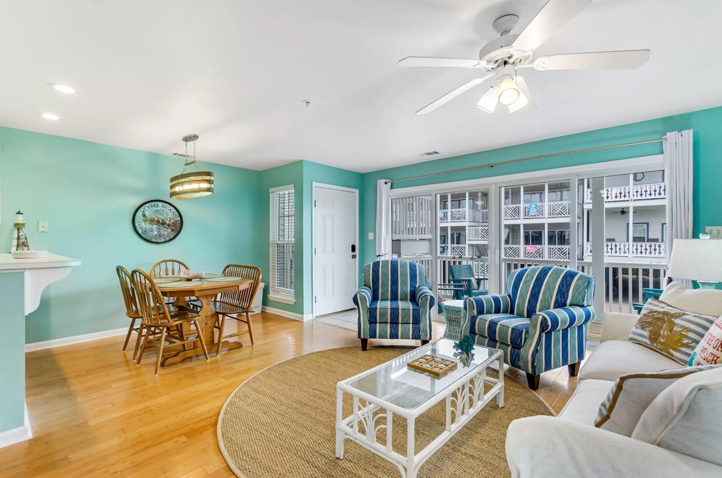 Seating Area in South Beach Views