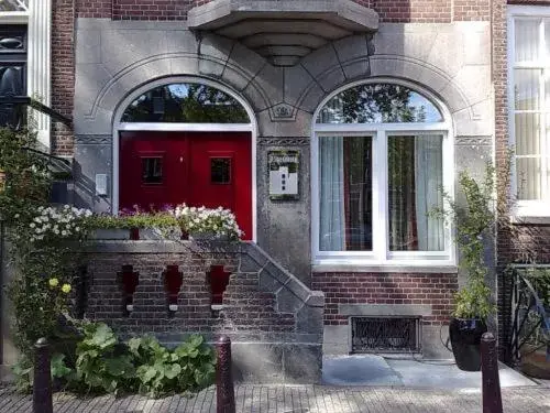 Facade/entrance in Prinsenhuis