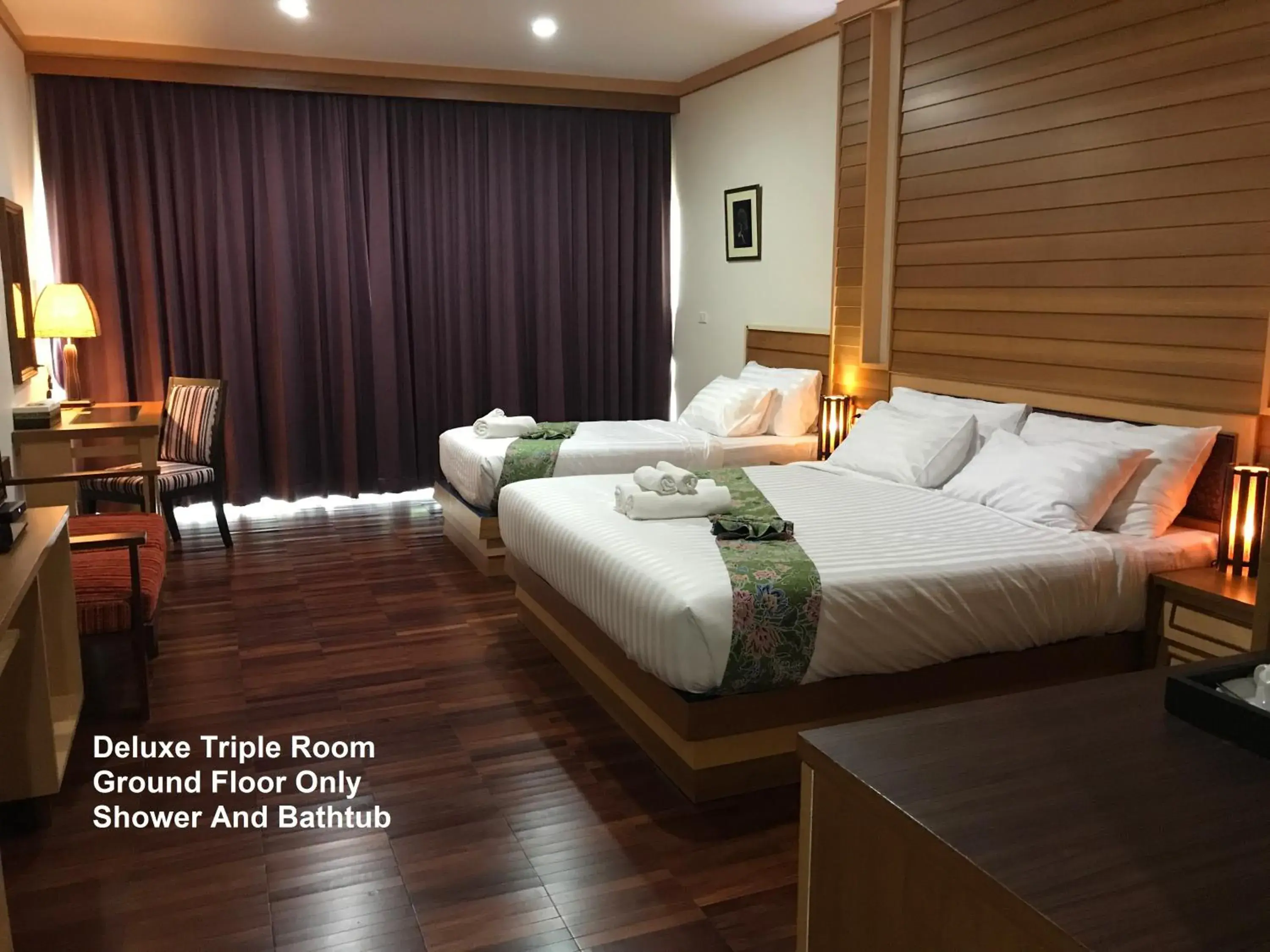 Bed in Taman Resort