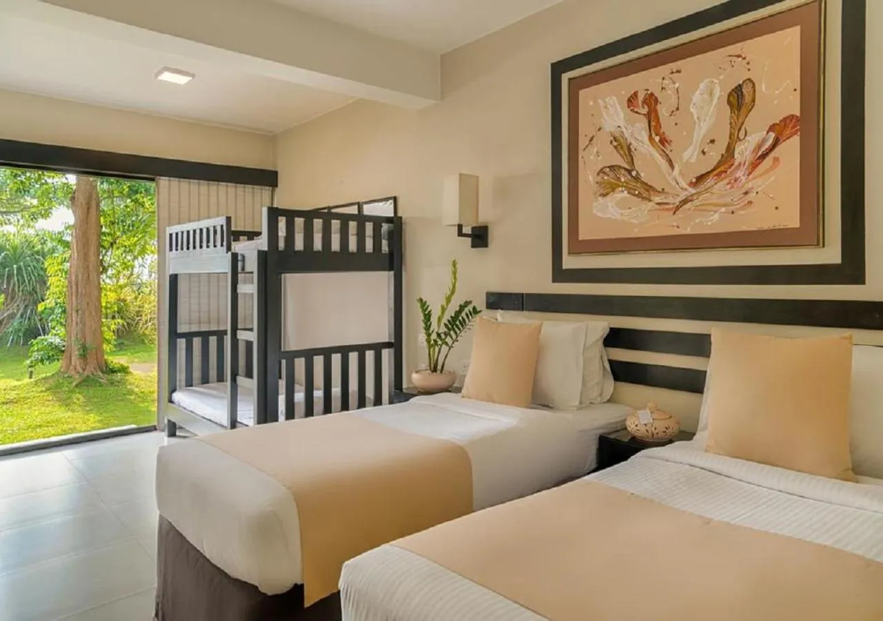 Staff, Bed in EKHO Weligama