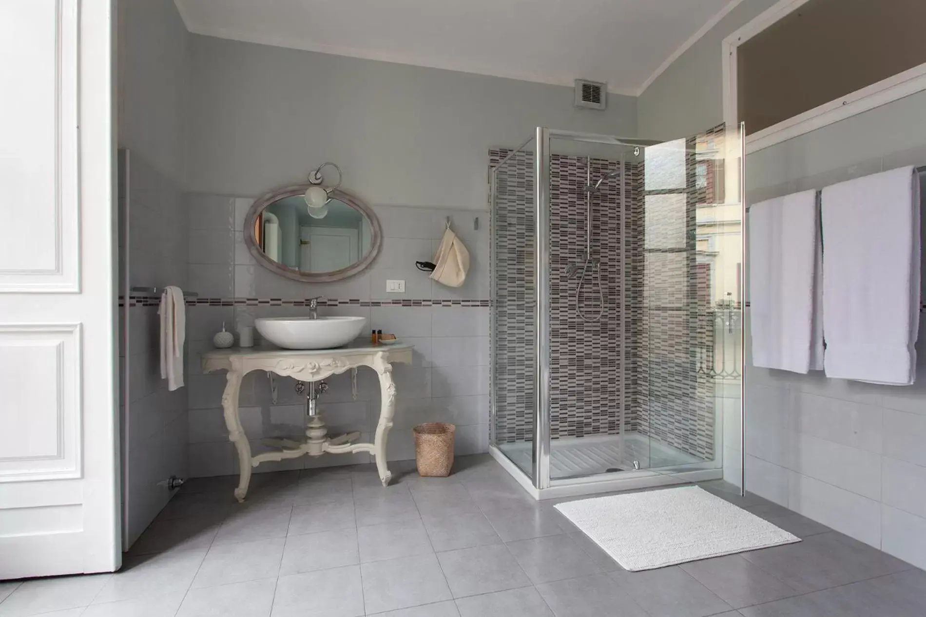 Bathroom in Palazzo Bellini