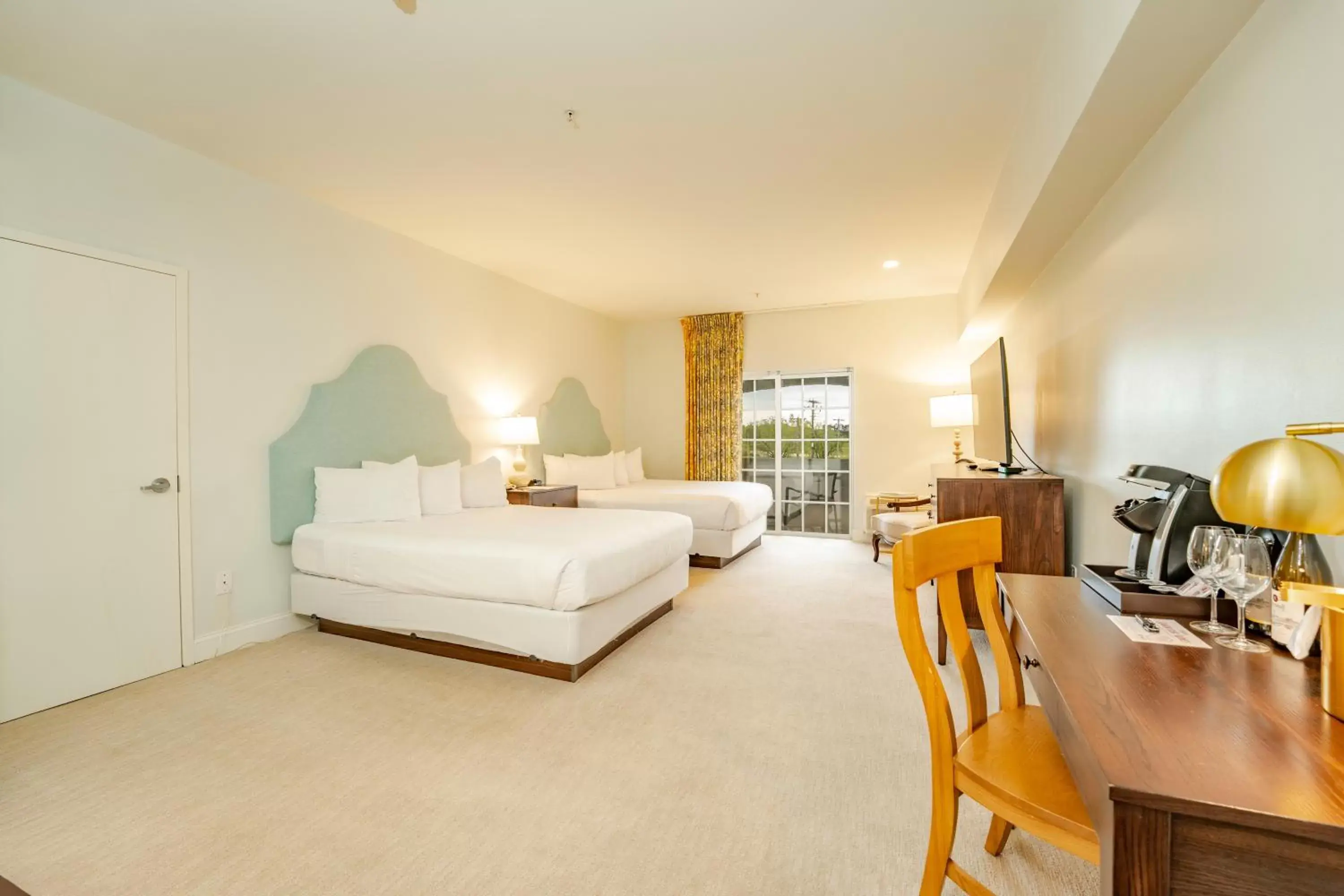 Bed in Chateau Renault Bed in Chateau Renault