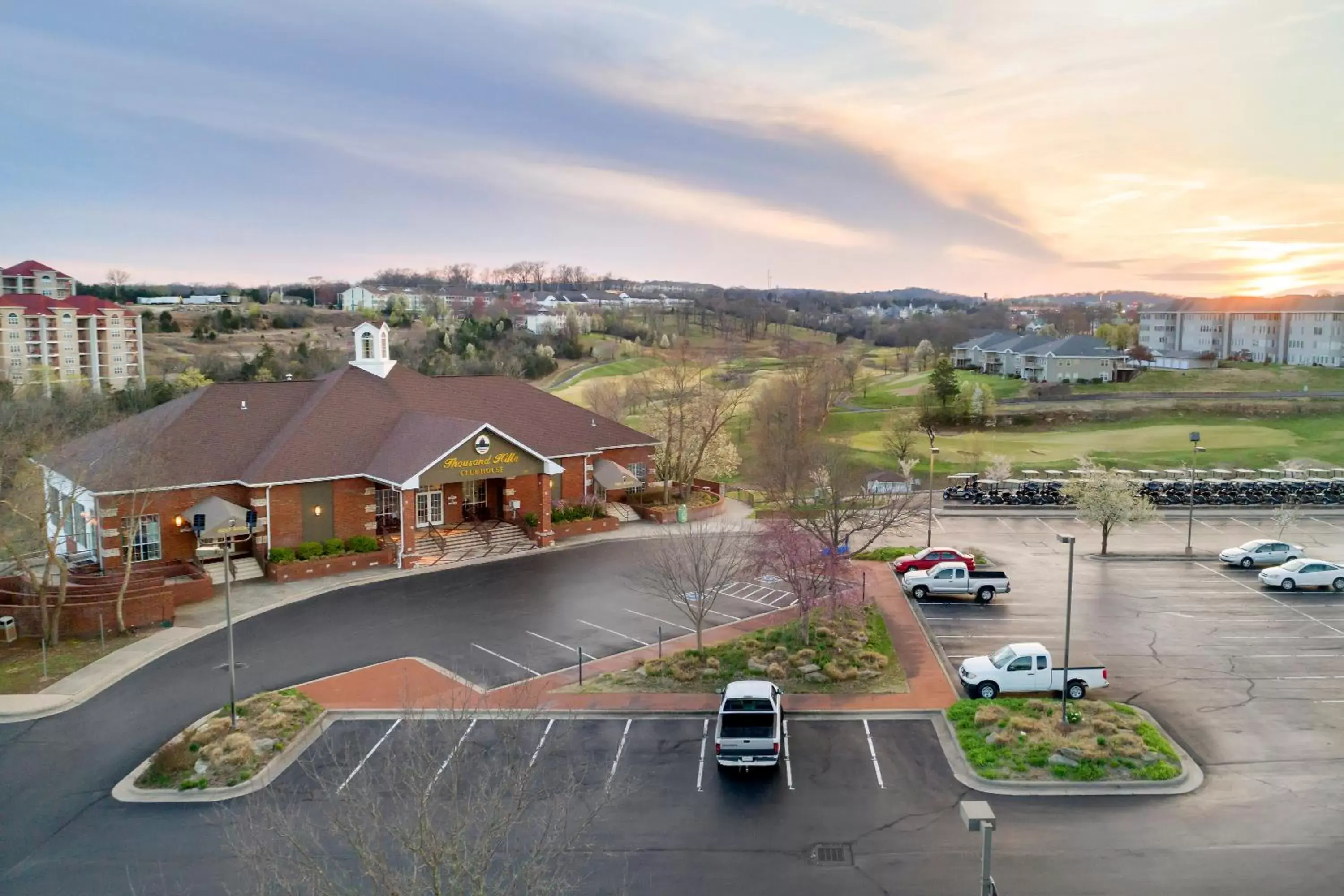 Facade/entrance, Bird's-eye View in Thousand Hills Golf Resort