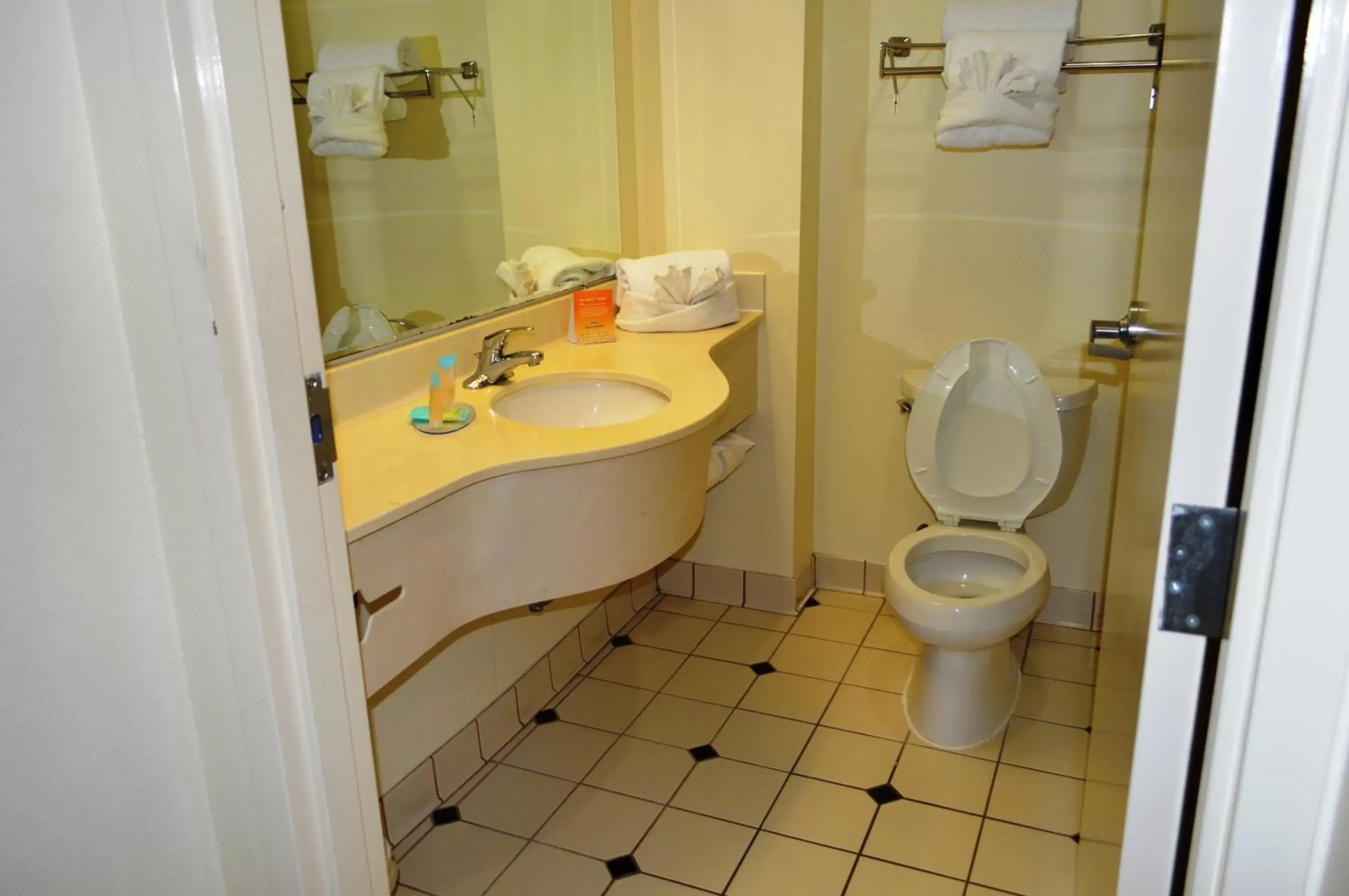 Toilet, Bathroom in Opal Hotel & Suites