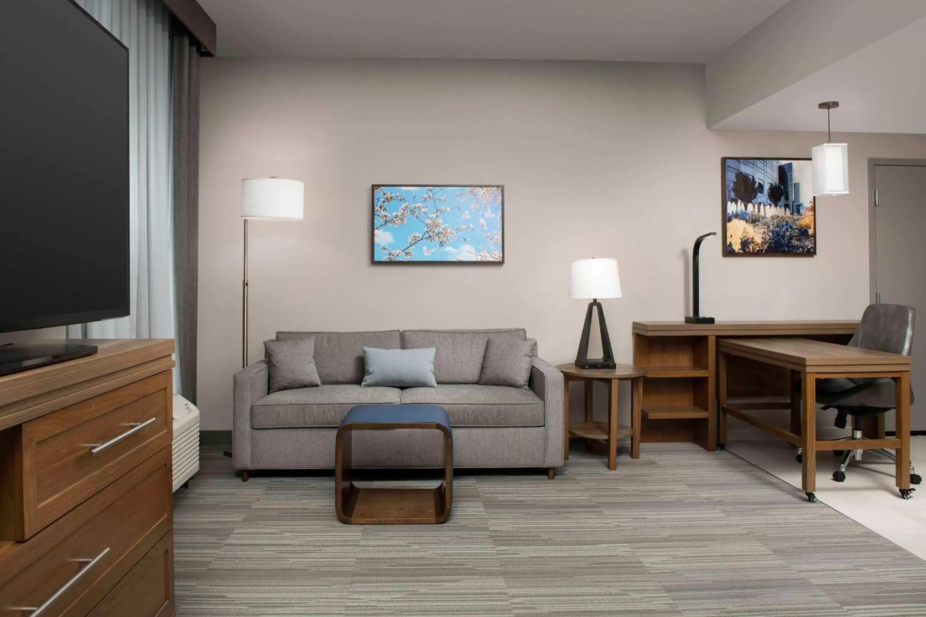 Bedroom, Seating Area in Homewood Suites By Hilton Greenville, NC