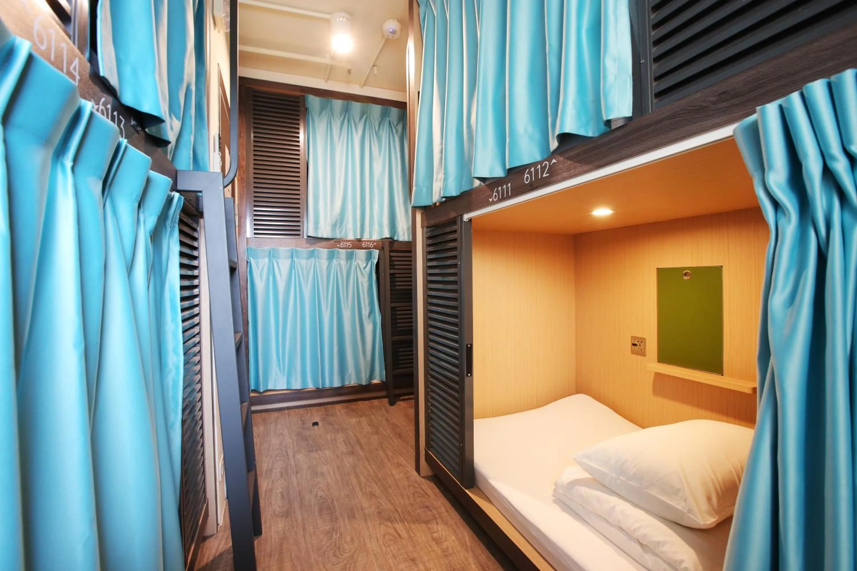 bunk bed, Bed in Loosha Hostel