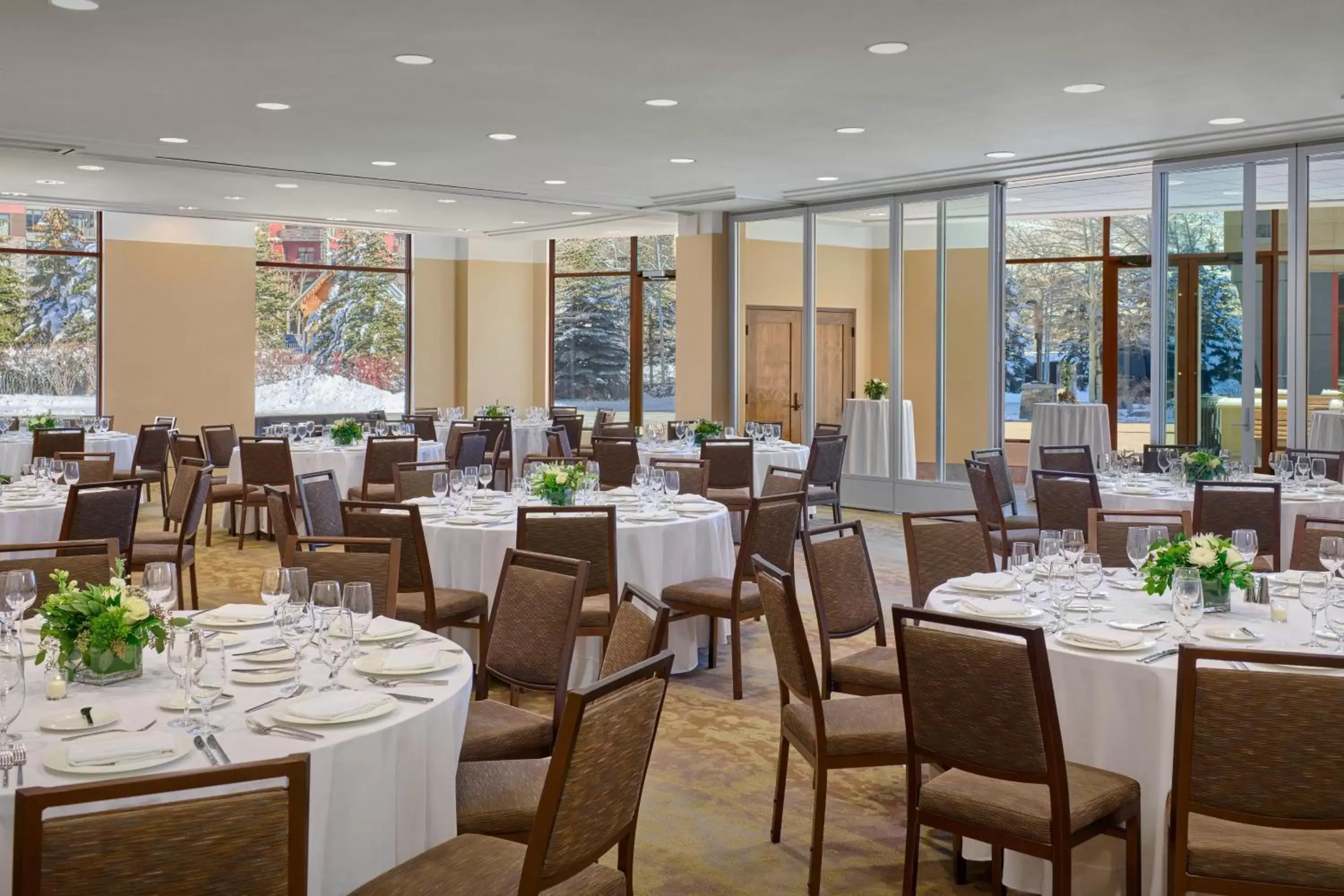 Meeting/conference room, Restaurant/Places to Eat in The Westin Riverfront Resort & Spa, Avon, Vail Valley