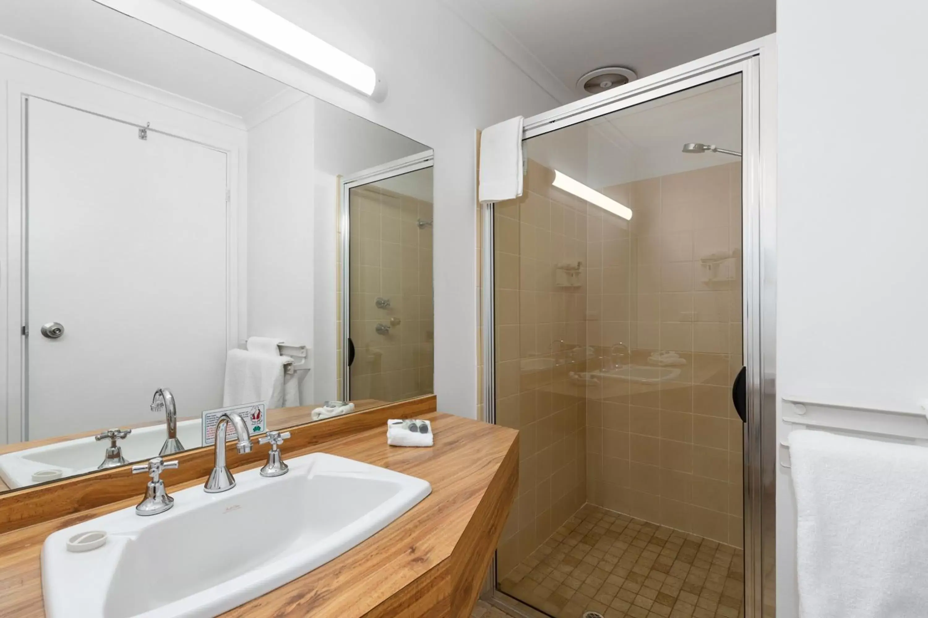 Bathroom in Comfort Inn & Suites Riverland