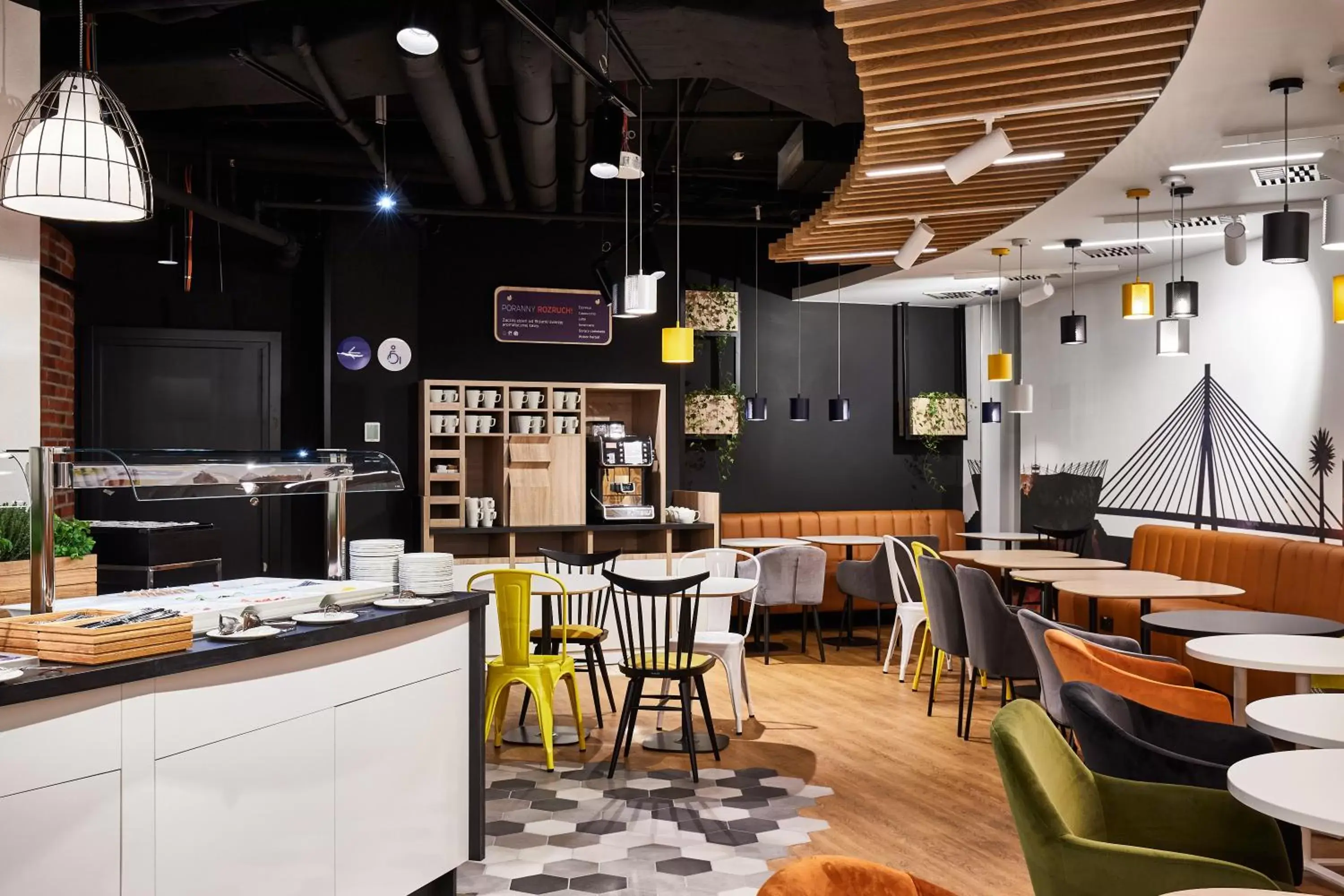 Breakfast, Restaurant/Places to Eat in Holiday Inn Express - Warsaw - The HUB, an IHG Hotel