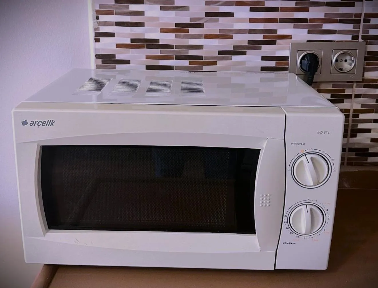 Kitchen or kitchenette in Overland Residence