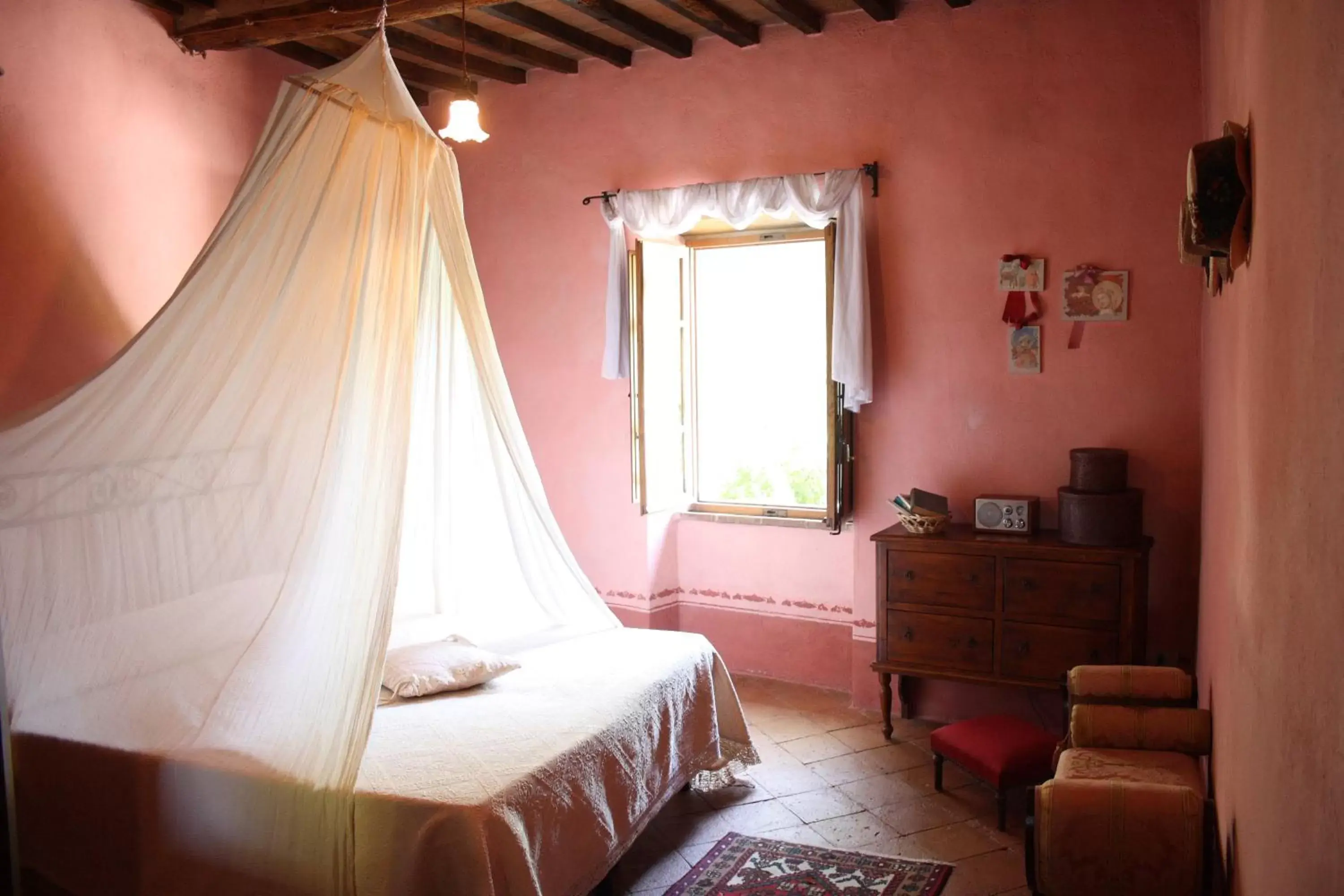 Photo of the whole room, Bed in La Locanda del Loggiato