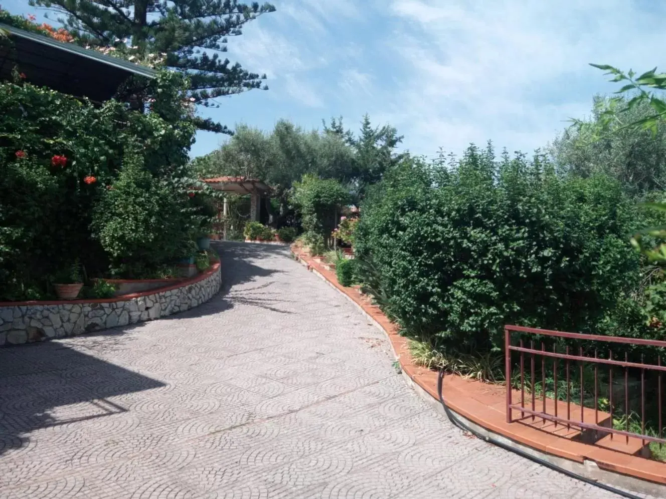 Garden in Stanza in Villa con giardino vista mare