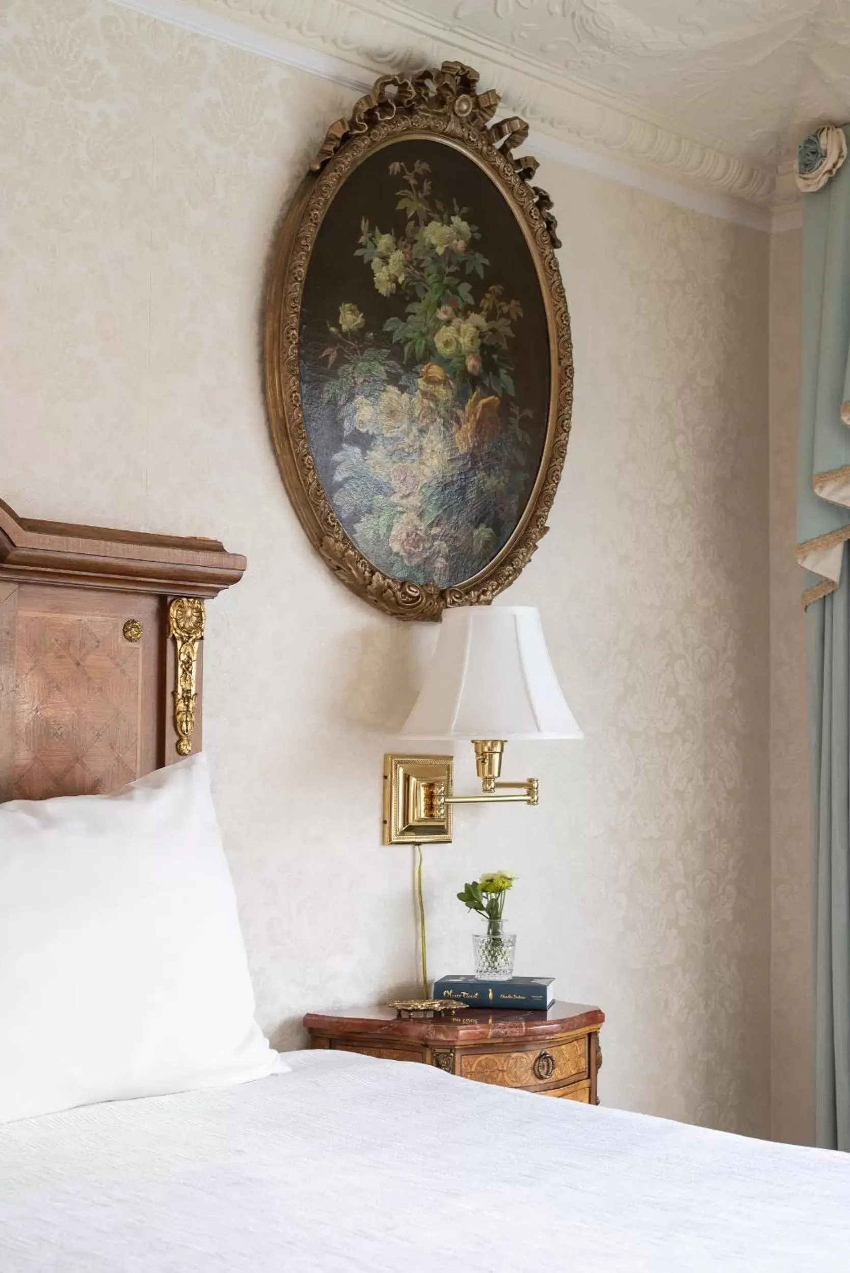 Bedroom, Bed in Seven Gables Inn on Monterey Bay, A Kirkwood Collection Hotel