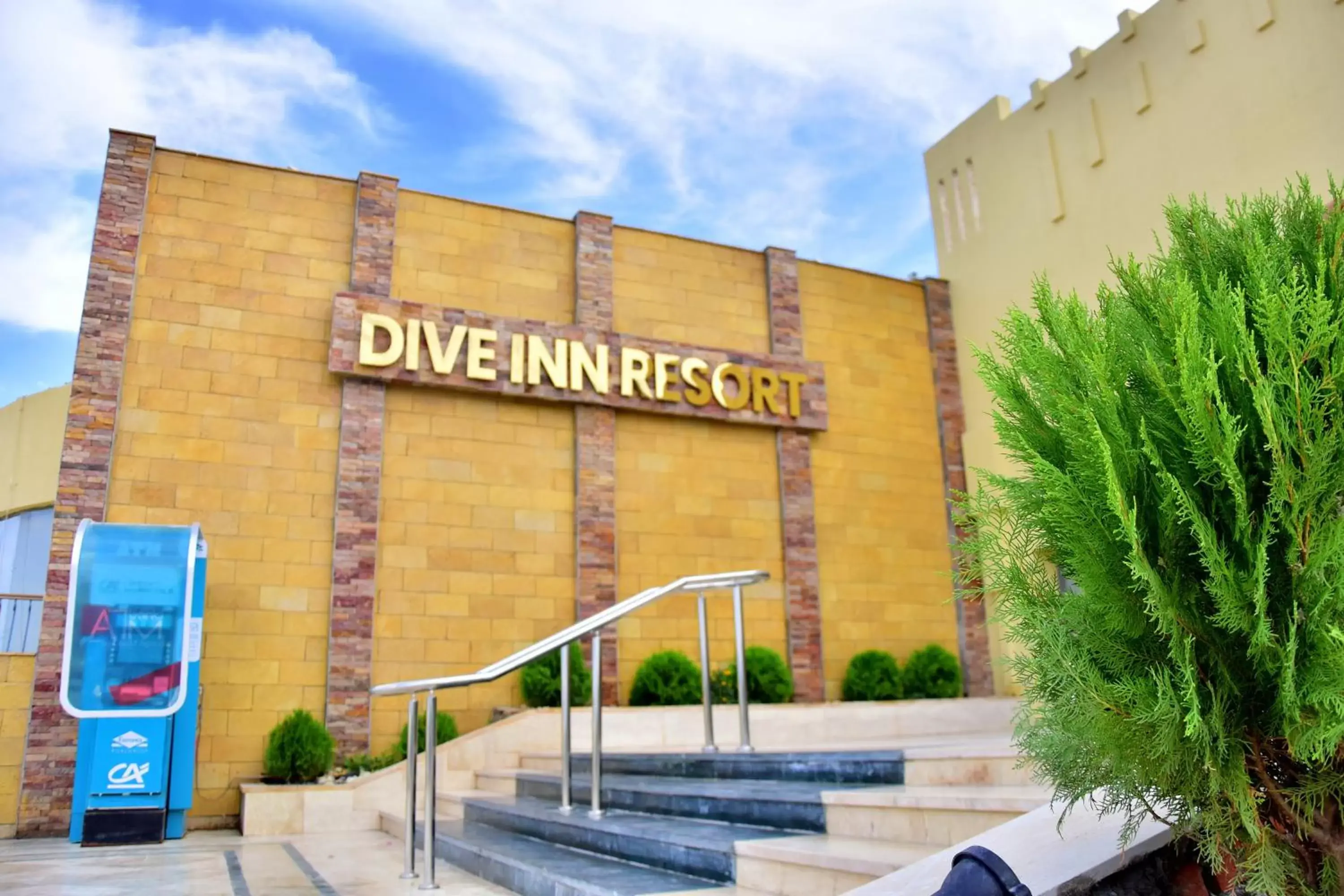 Facade/entrance, Property Building in Dive Inn Resort