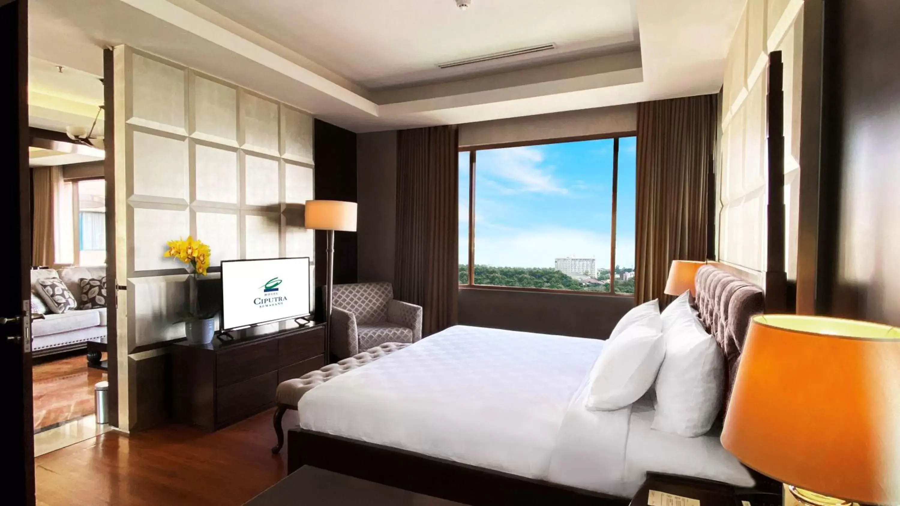 Bed in Hotel Ciputra Semarang managed by Swiss-Belhotel International