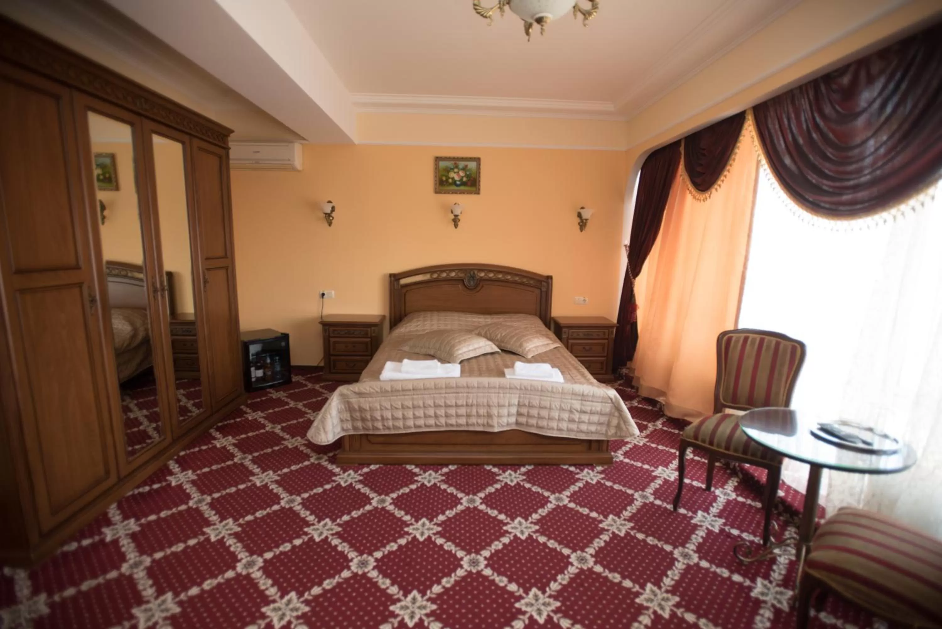 Bed in Altin Palace