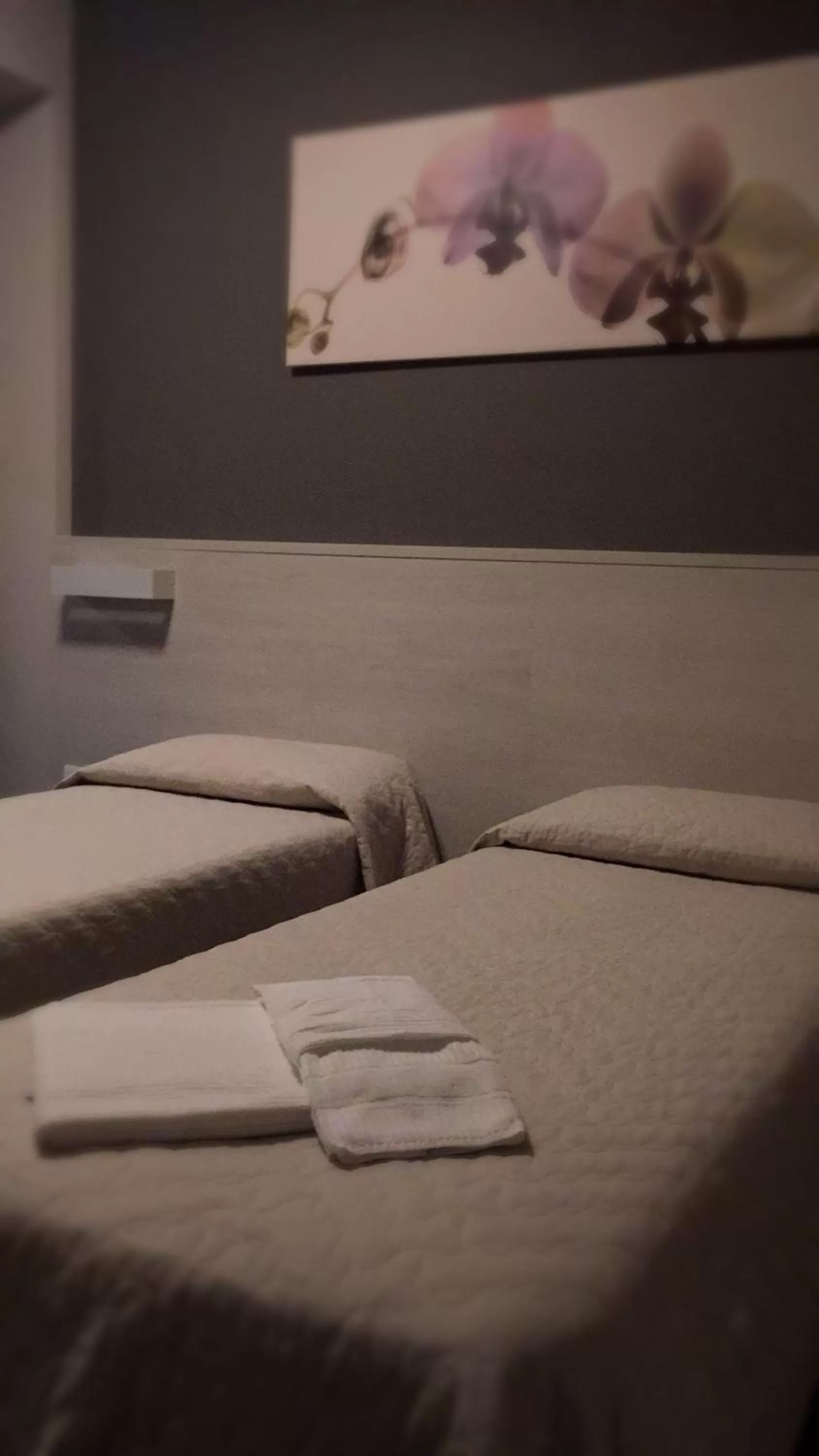 Photo of the whole room, Bed in Le Querce Hotel