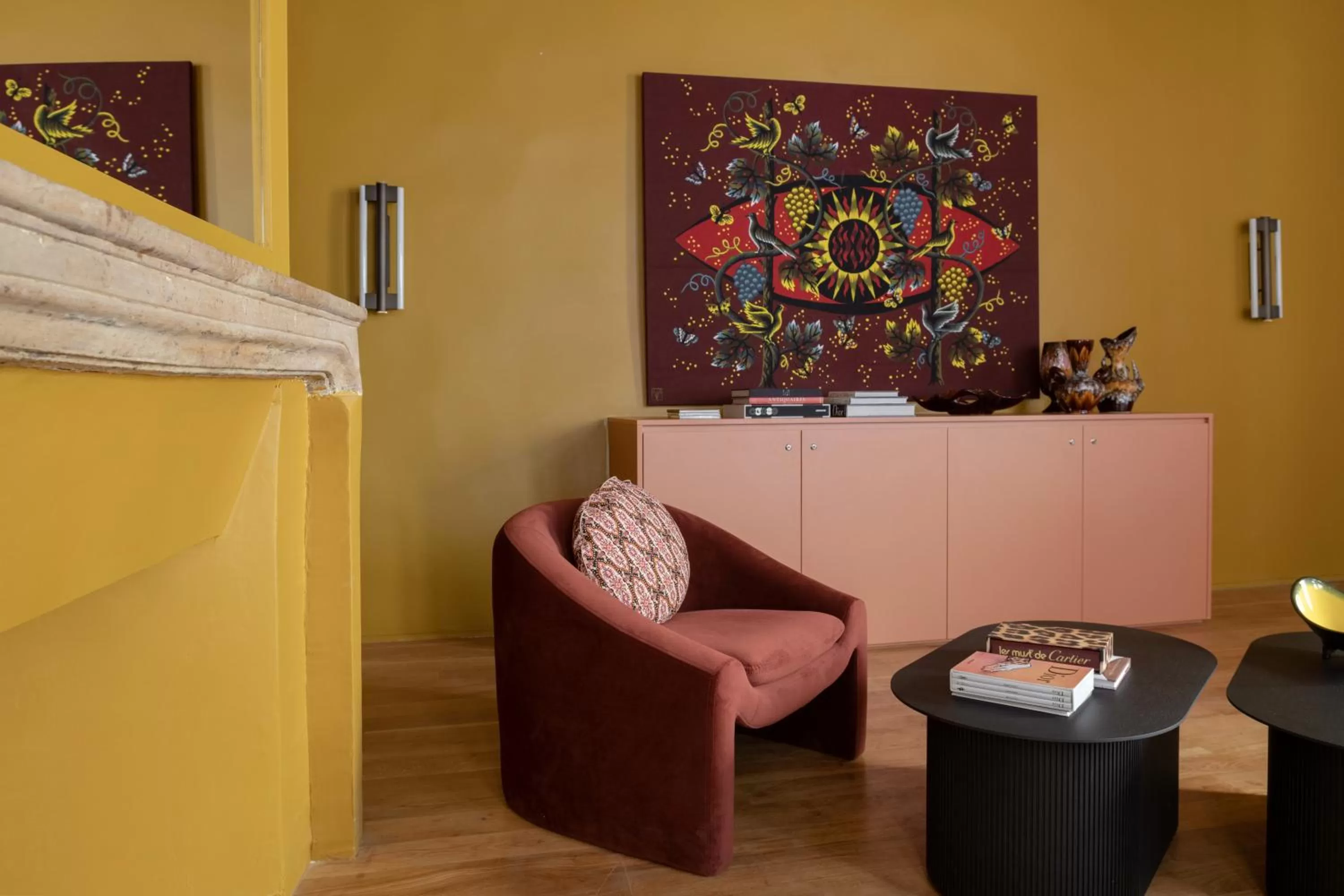 Living room in MiHotel Saint Jean