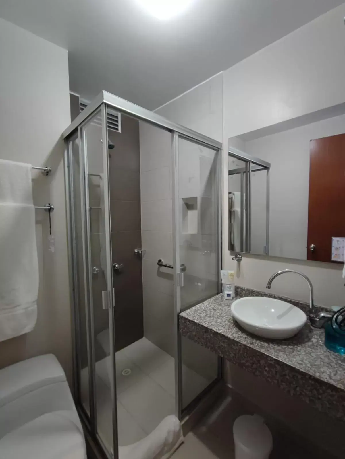 Bathroom in Hotel Casa Galvez